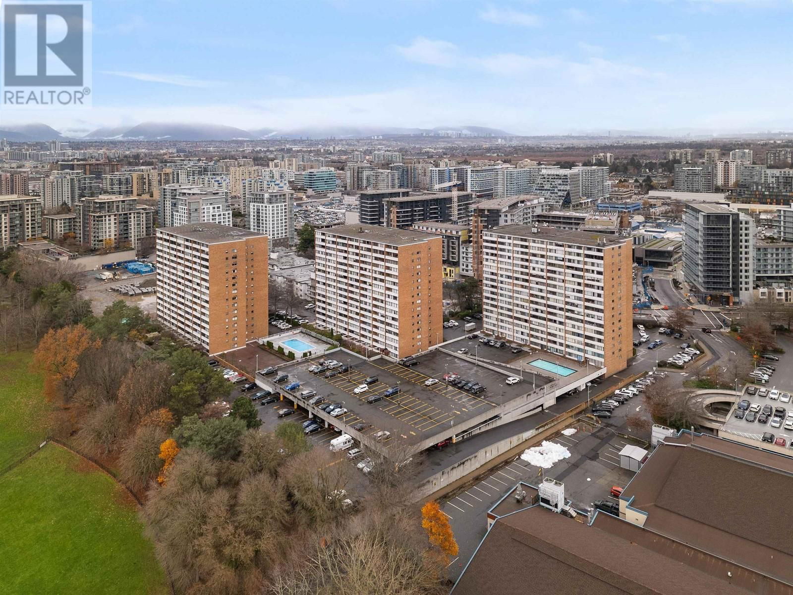 809 6611 MINORU BOULEVARD Image 24