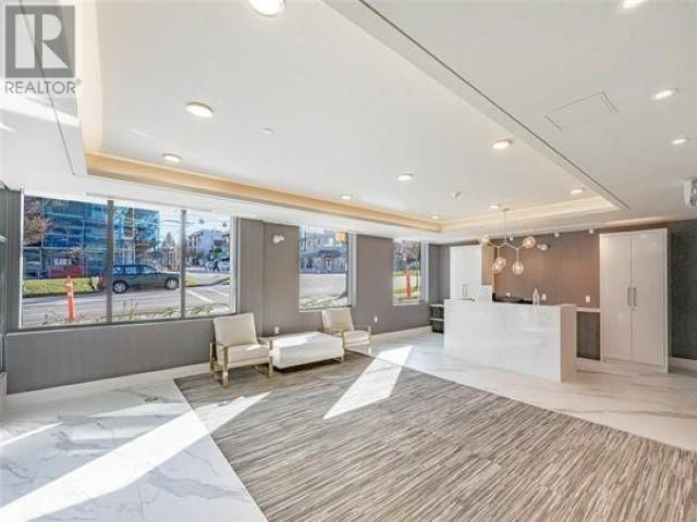 303 - 3639 16TH AVENUE Image 3