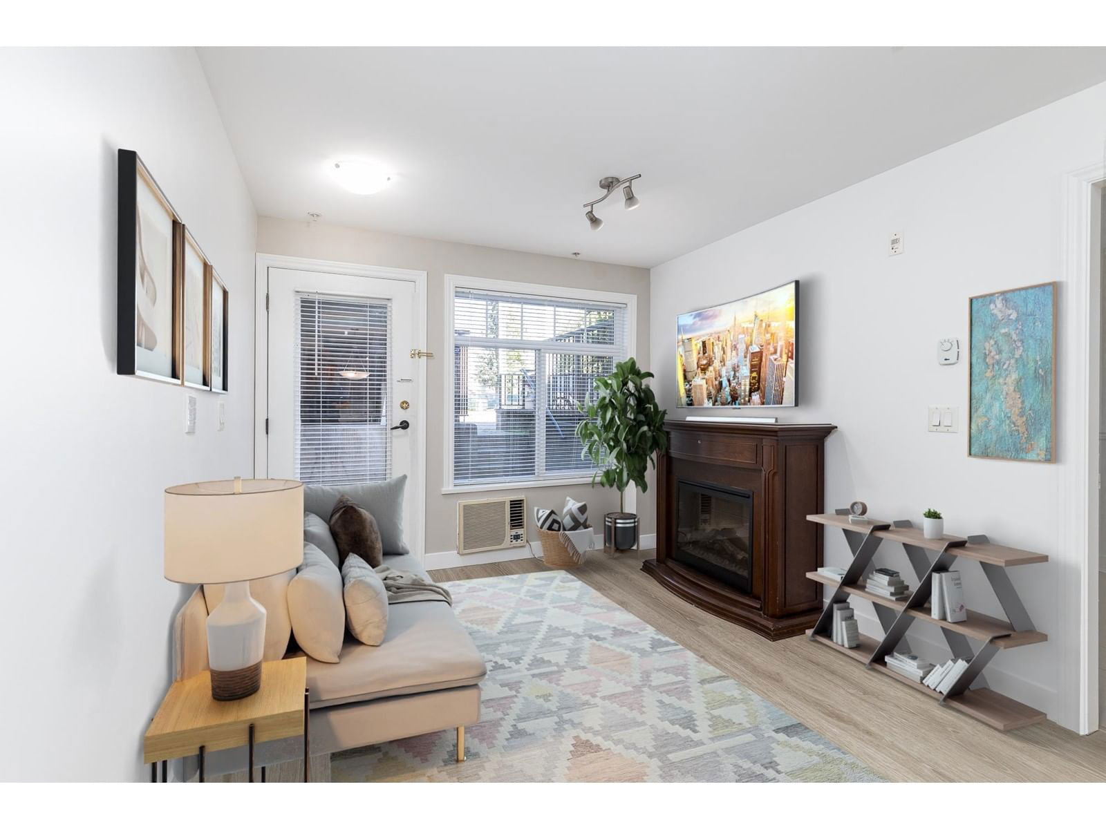 181 - 20180 FRASER Image 1
