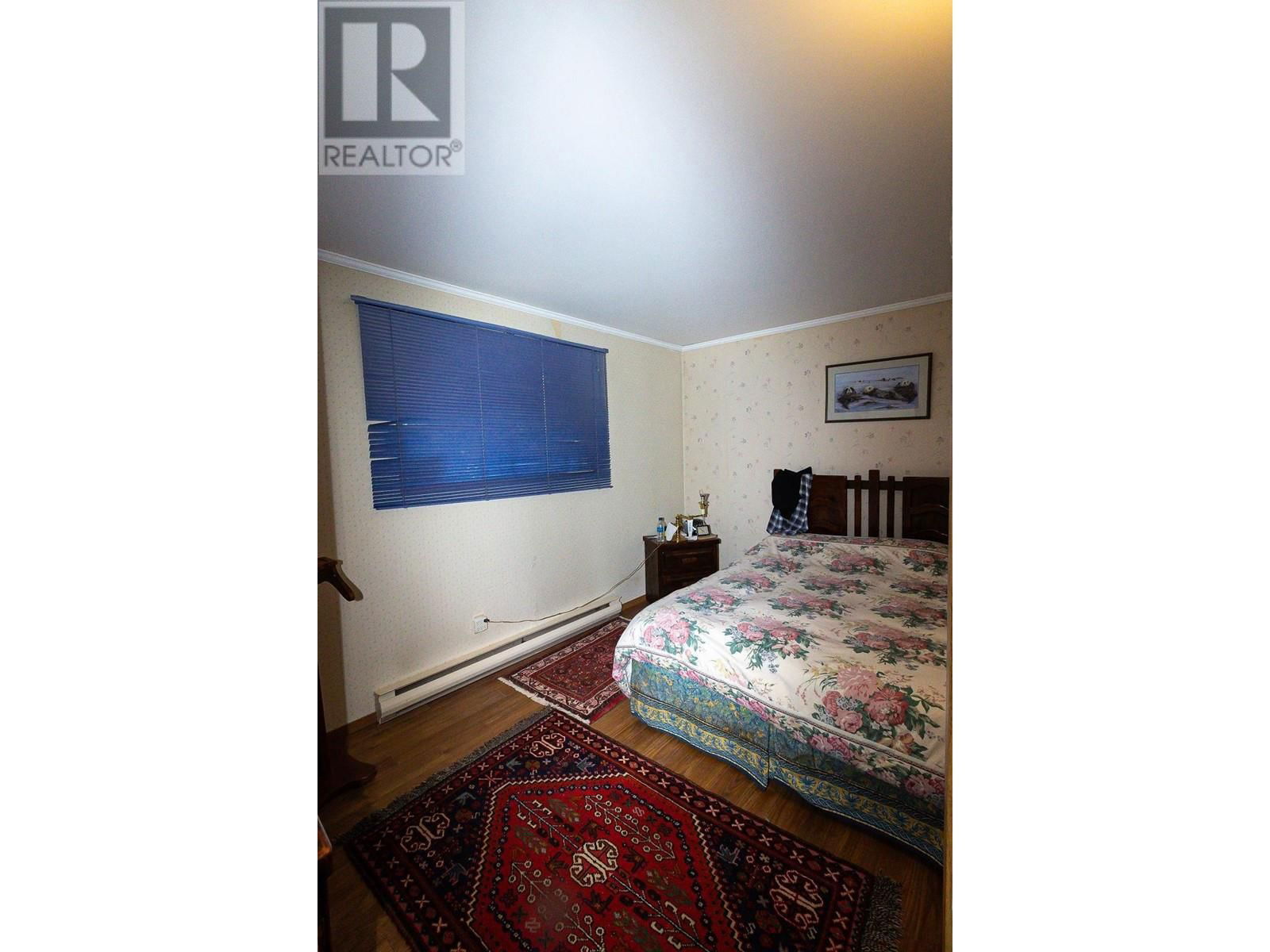 2712 SKEENA STREET Image 16