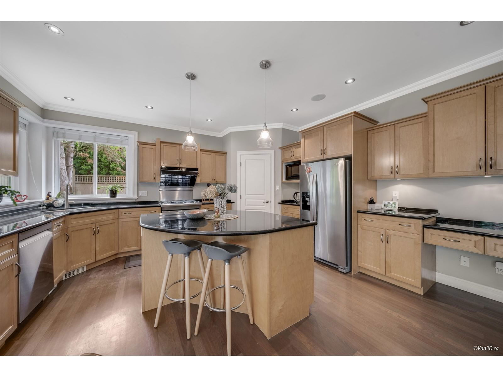 15828 SOMERSET Image 14