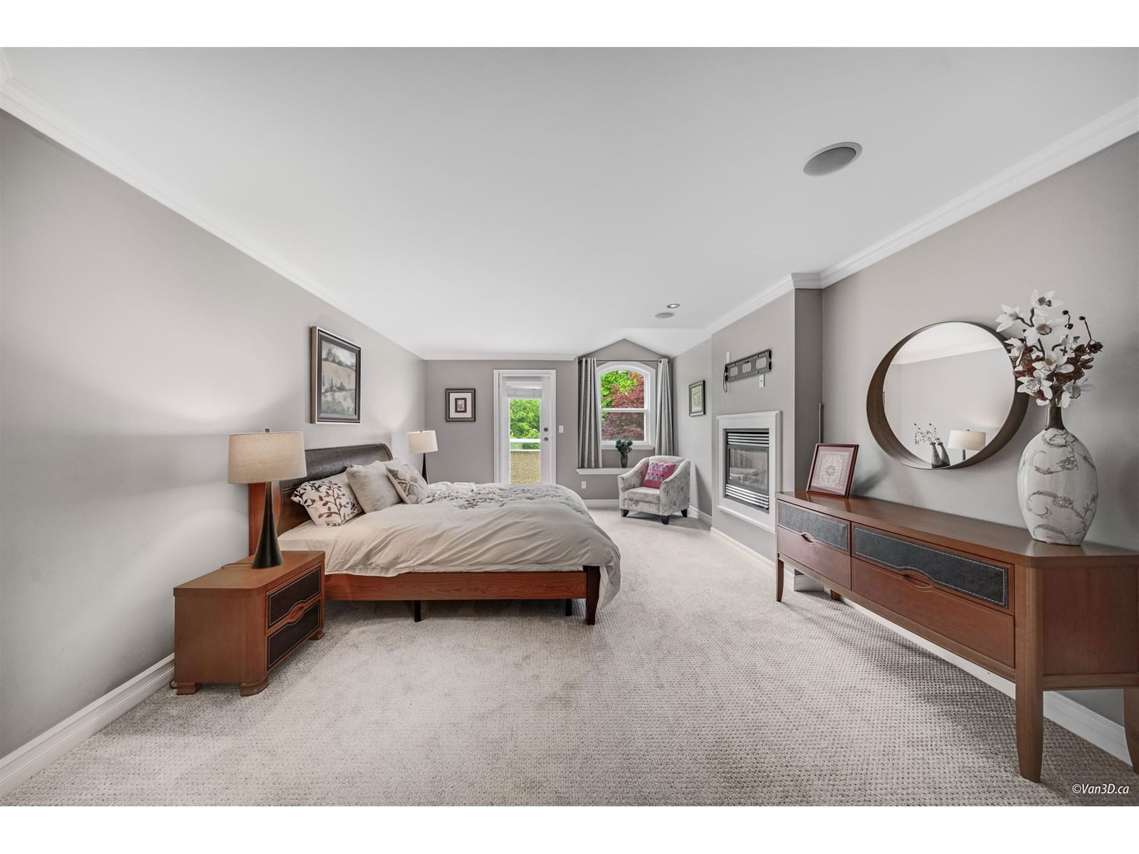 15828 SOMERSET Image 21