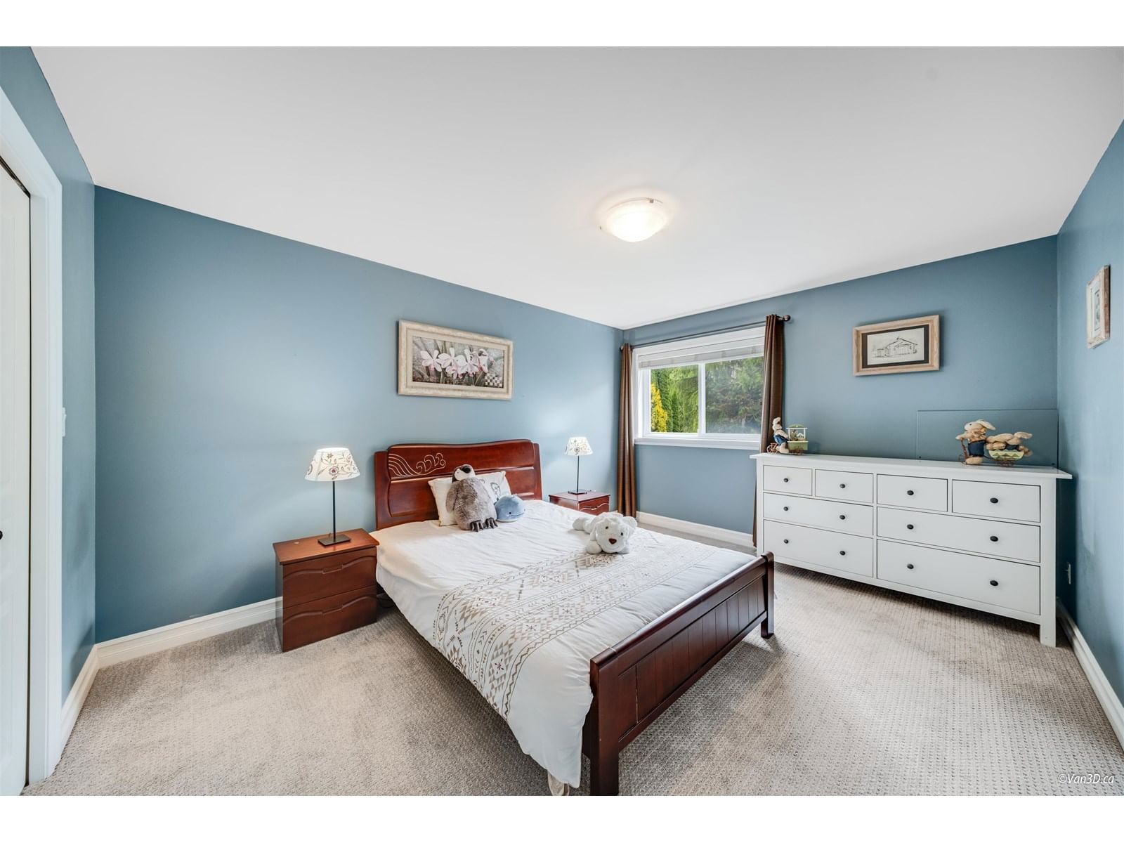 15828 SOMERSET Image 26