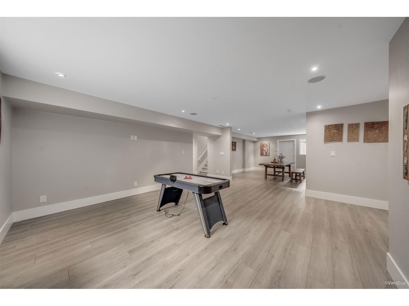 15828 SOMERSET Image 29