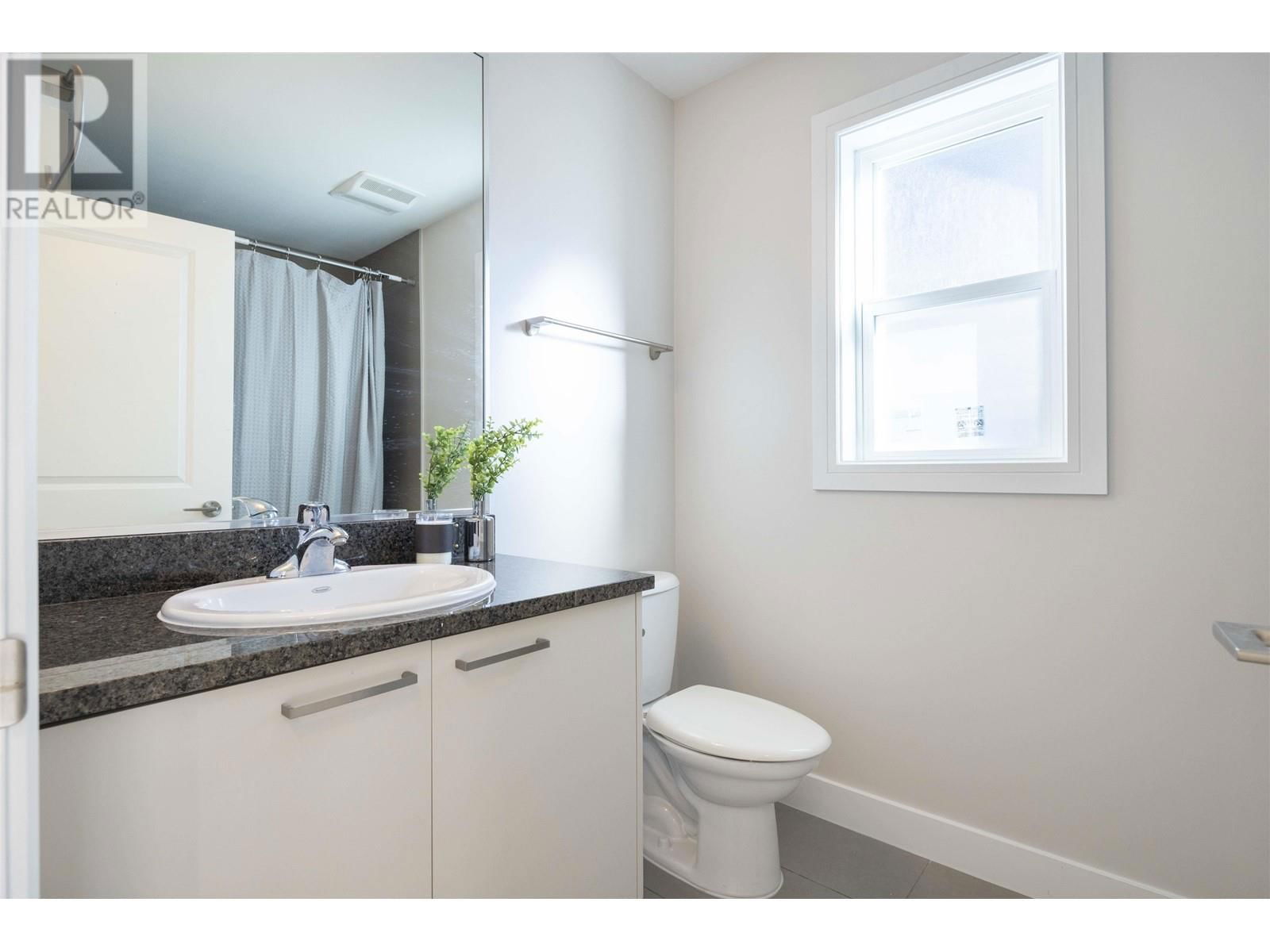 1 - 7288 BLUNDELL ROAD Image 14