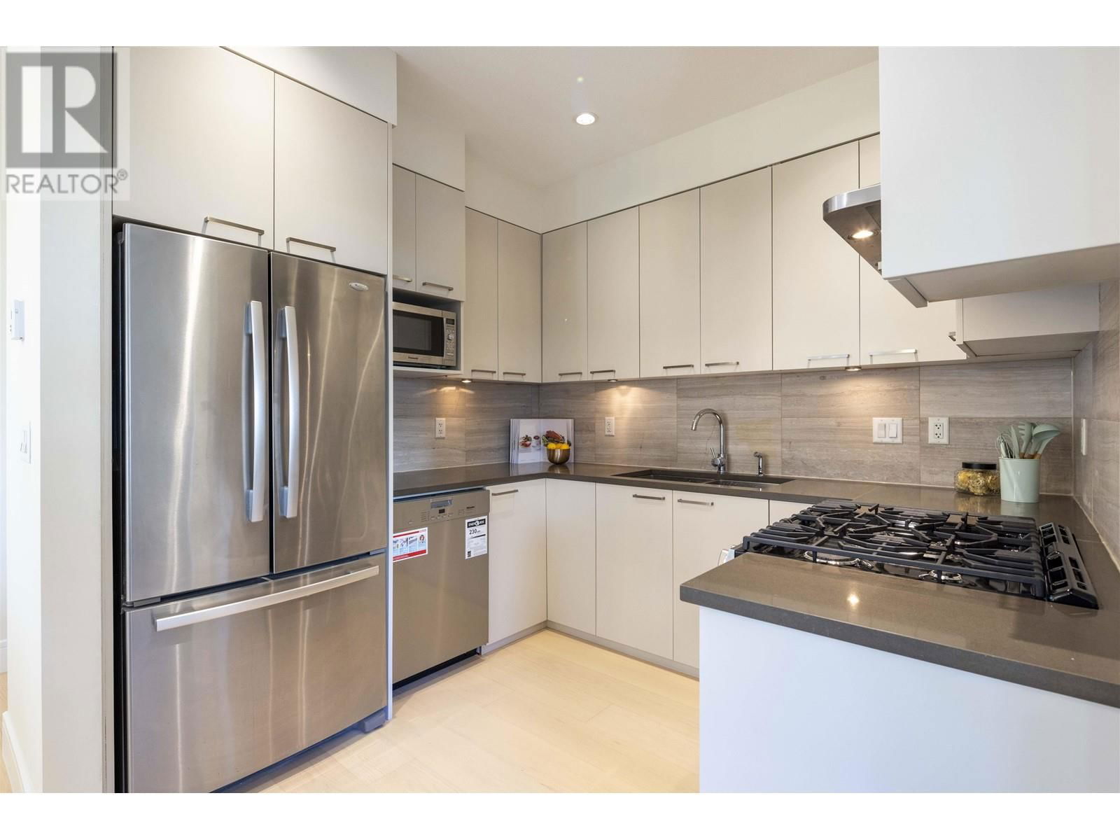 1 - 7288 BLUNDELL ROAD Image 7