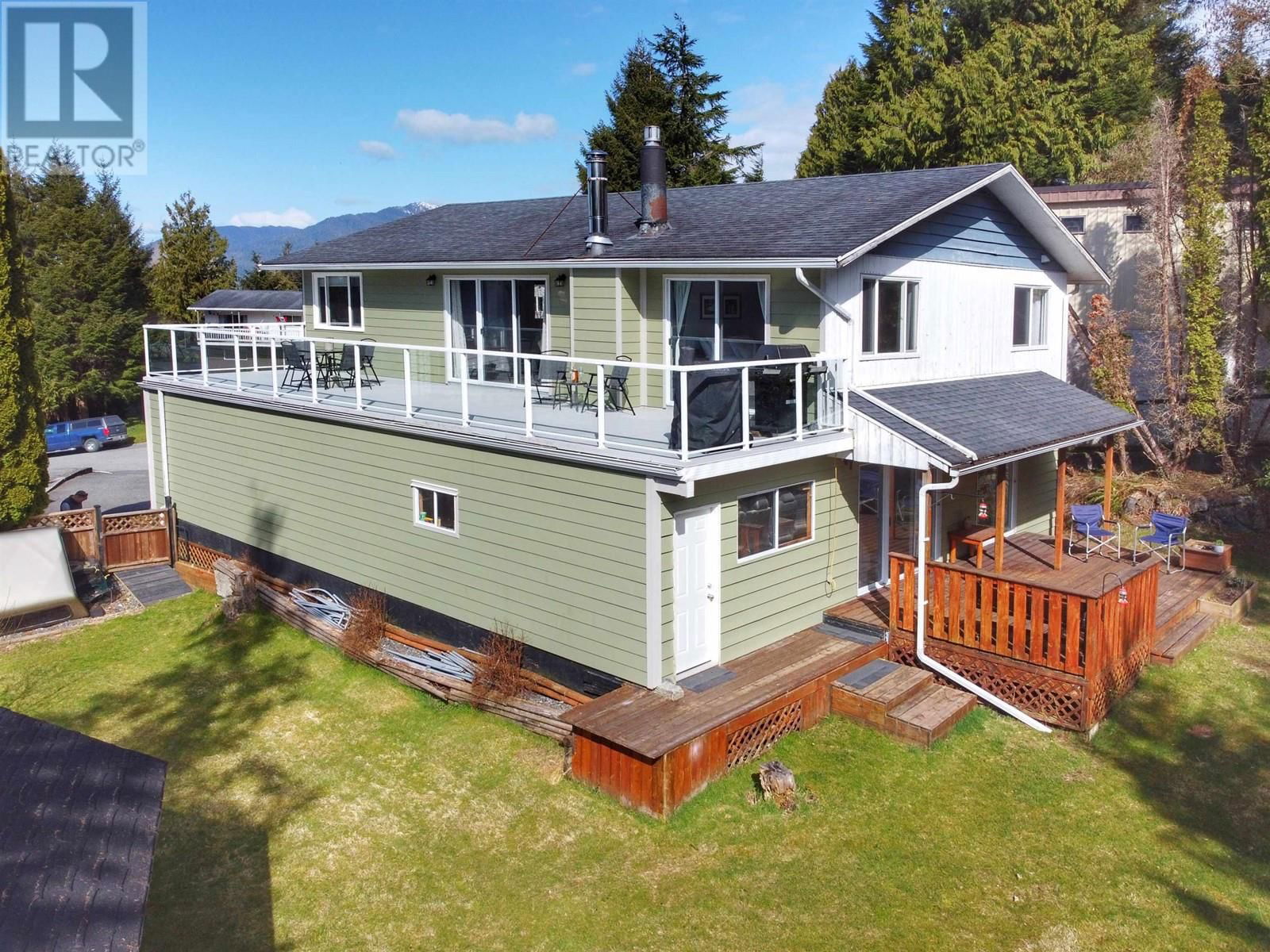 121 CADE PLACE Image 1