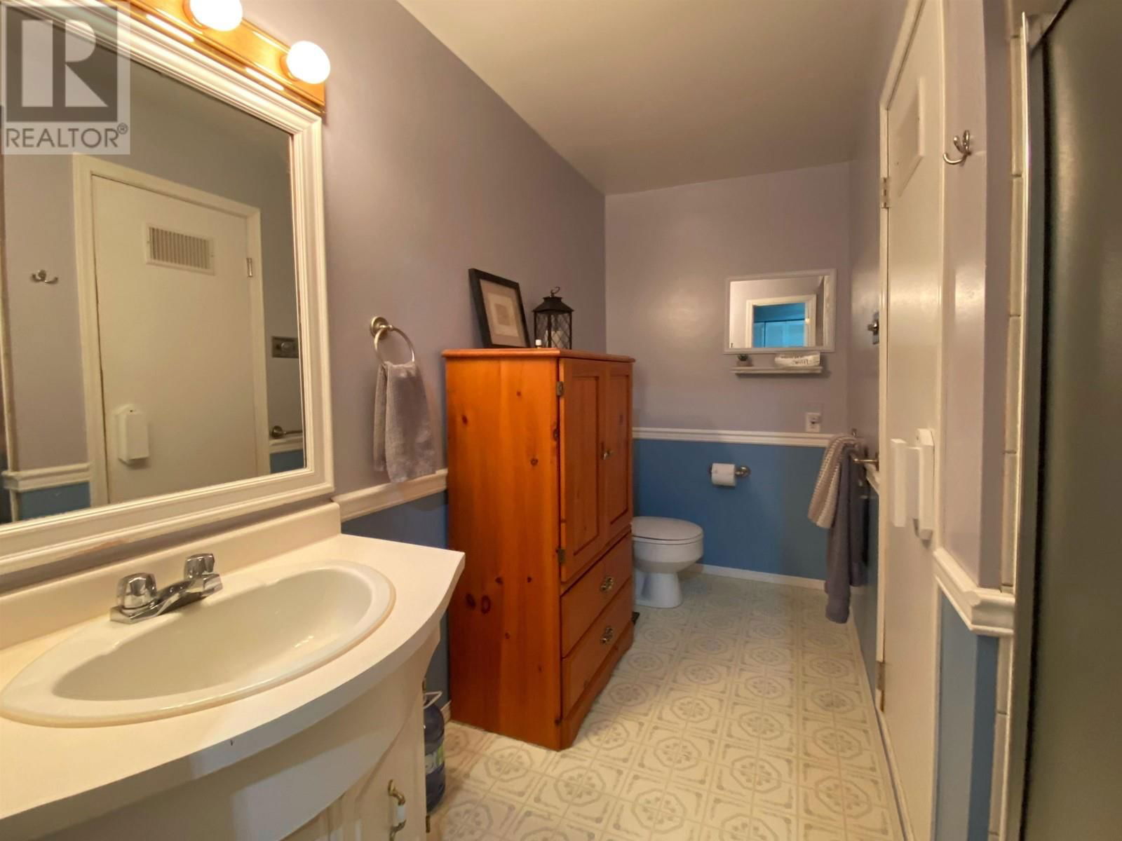121 CADE PLACE Image 26