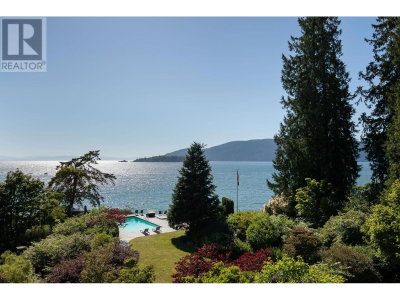 5240 MARINE Drive | West Vancouver British Columbia | Slide Image Five