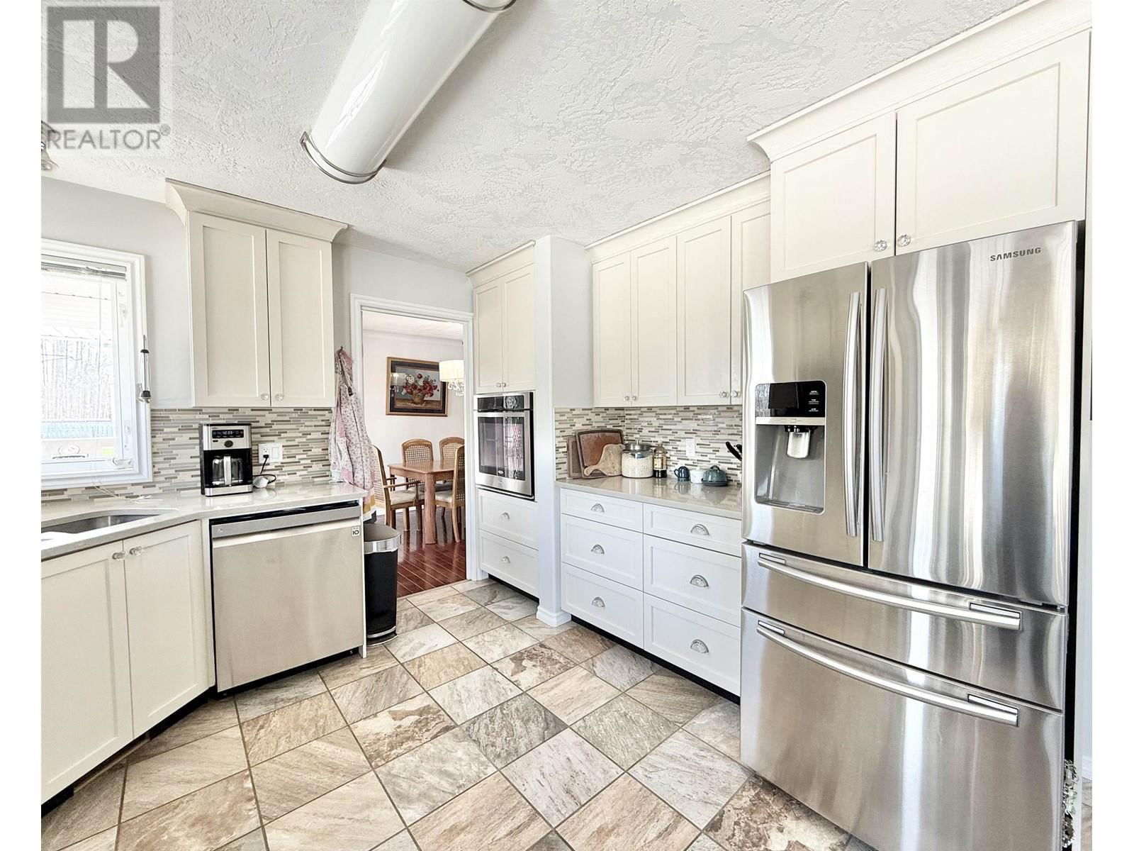 1511 SUNNY POINT DRIVE Image 13