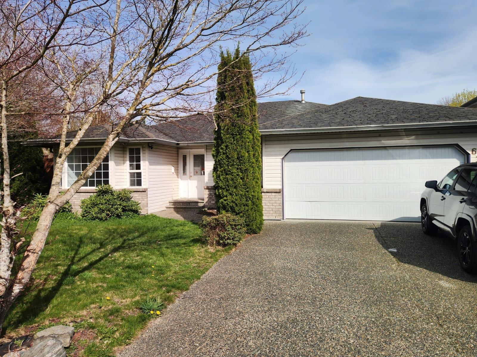 6390 SELKIRK STREET Image 1