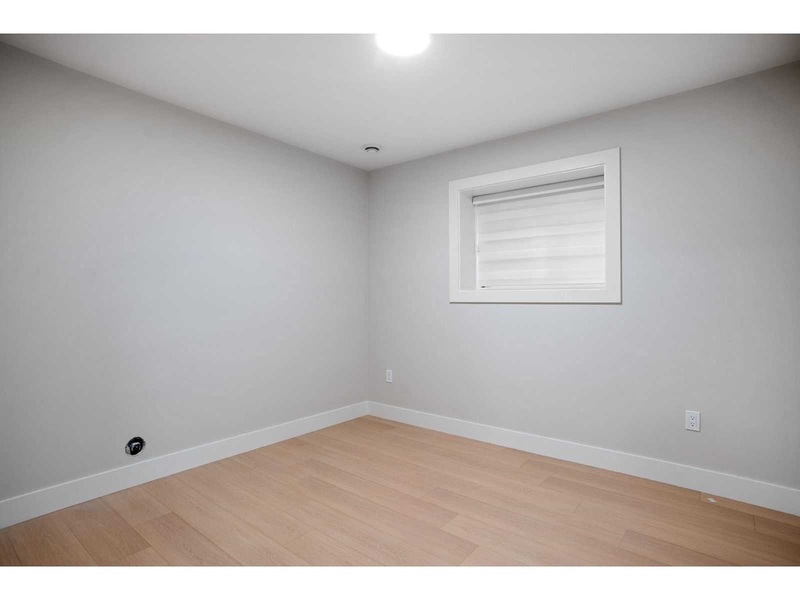 10968 163 Image 25