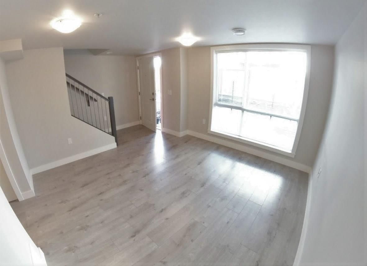 87 - 8413 MIDTOWN WAY Image 12