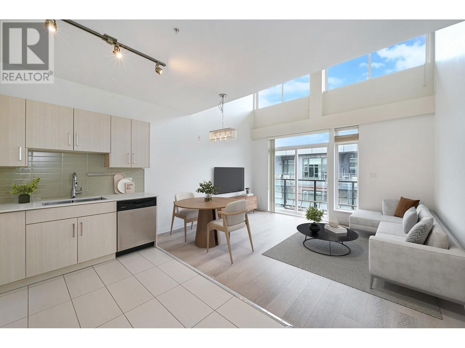 PH19 - 5288 GRIMMER STREET Image 1