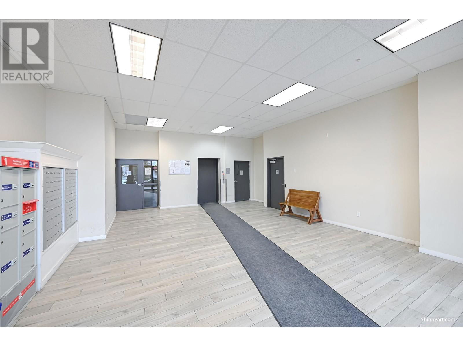 PH19 - 5288 GRIMMER STREET Image 14