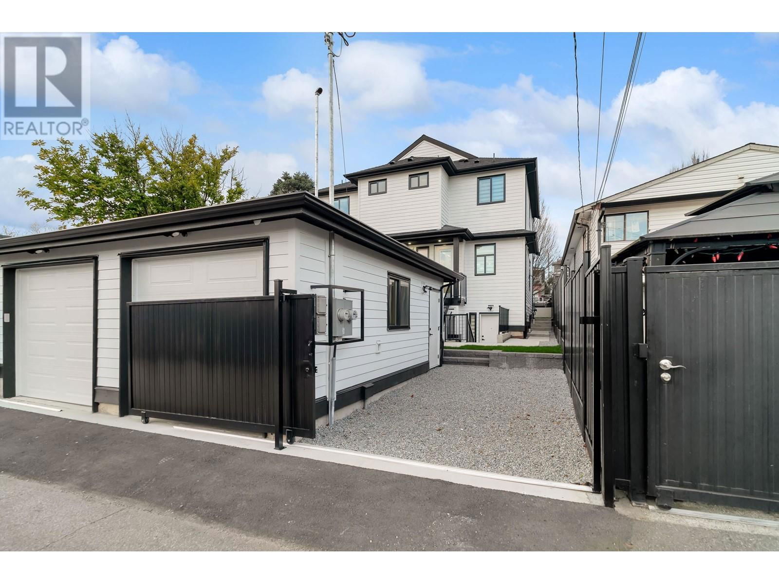 672 64TH AVENUE Image 26