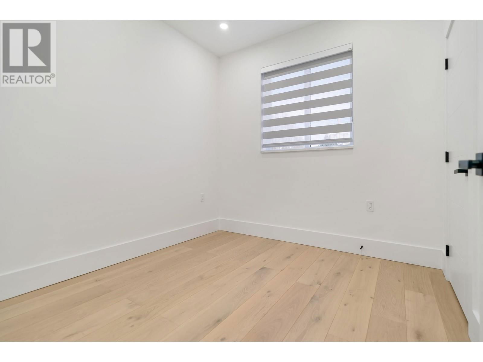 672 64TH AVENUE Image 31