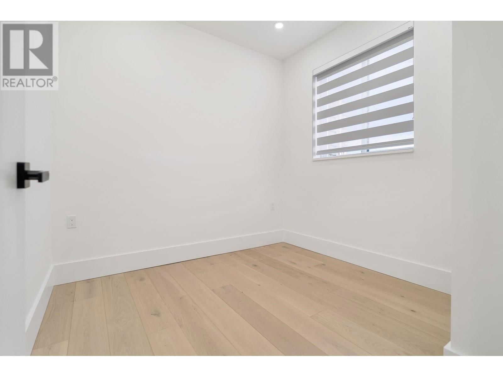 672 64TH AVENUE Image 32