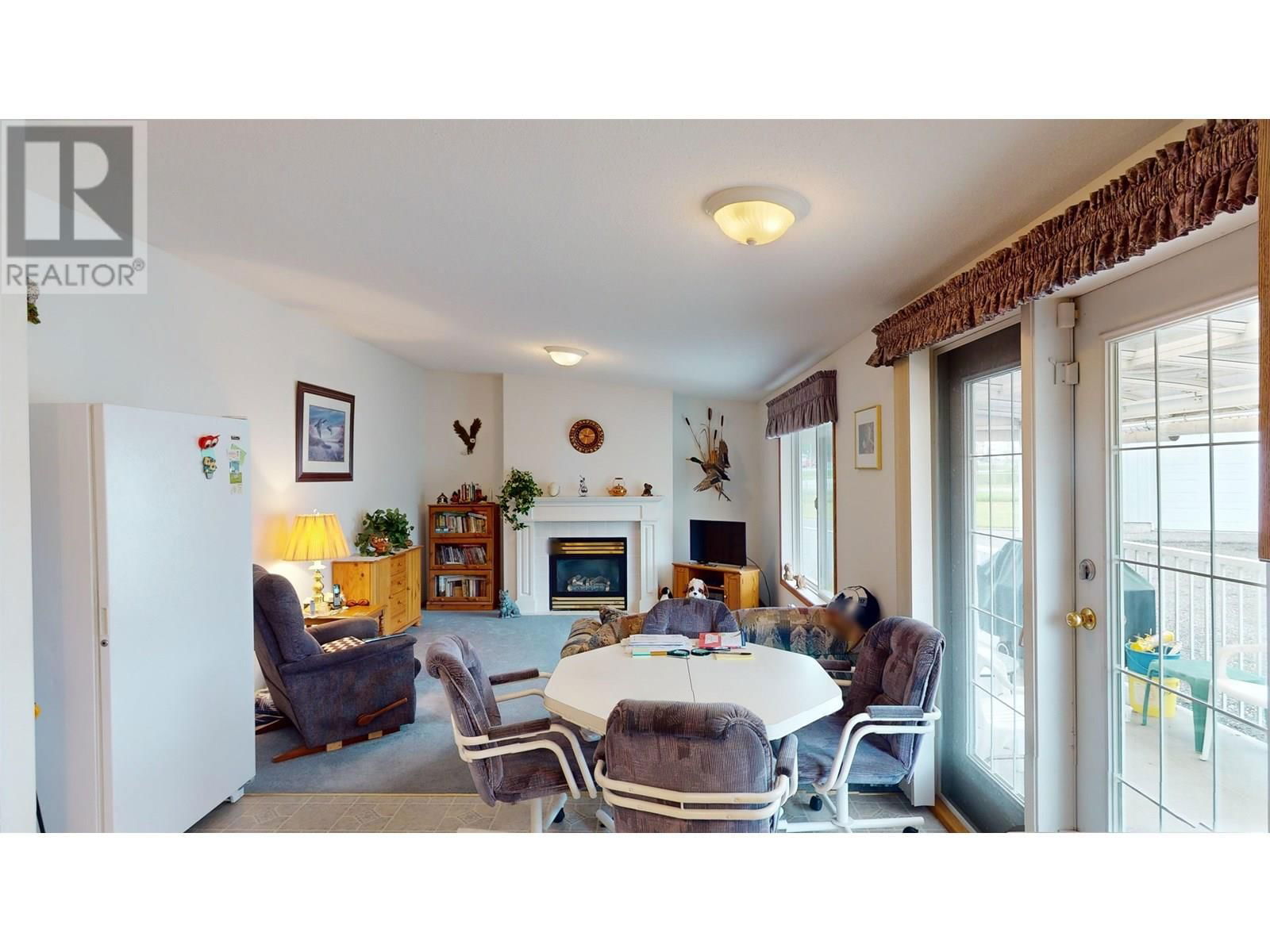 2299 ASH AVENUE Image 12
