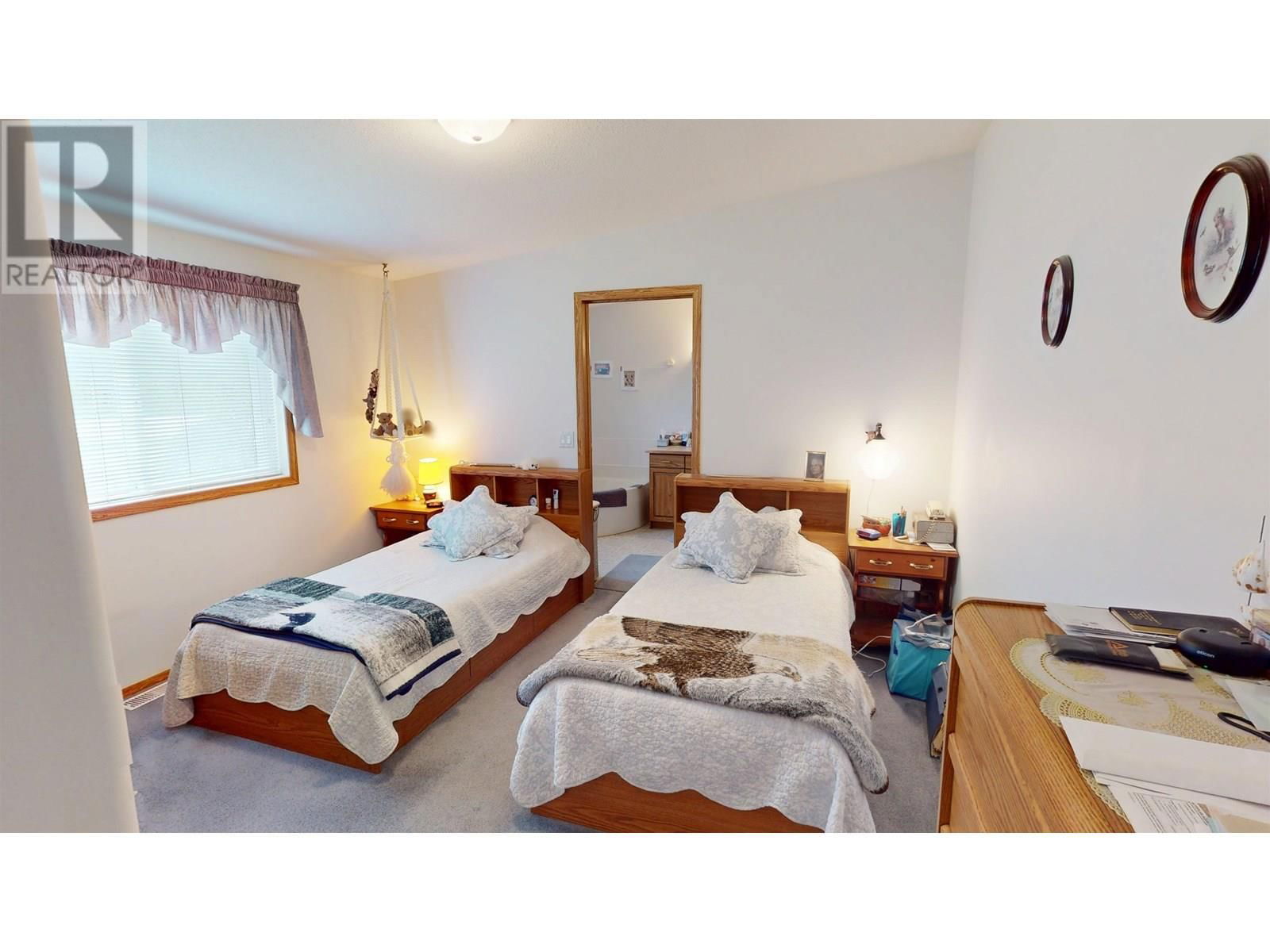 2299 ASH AVENUE Image 15