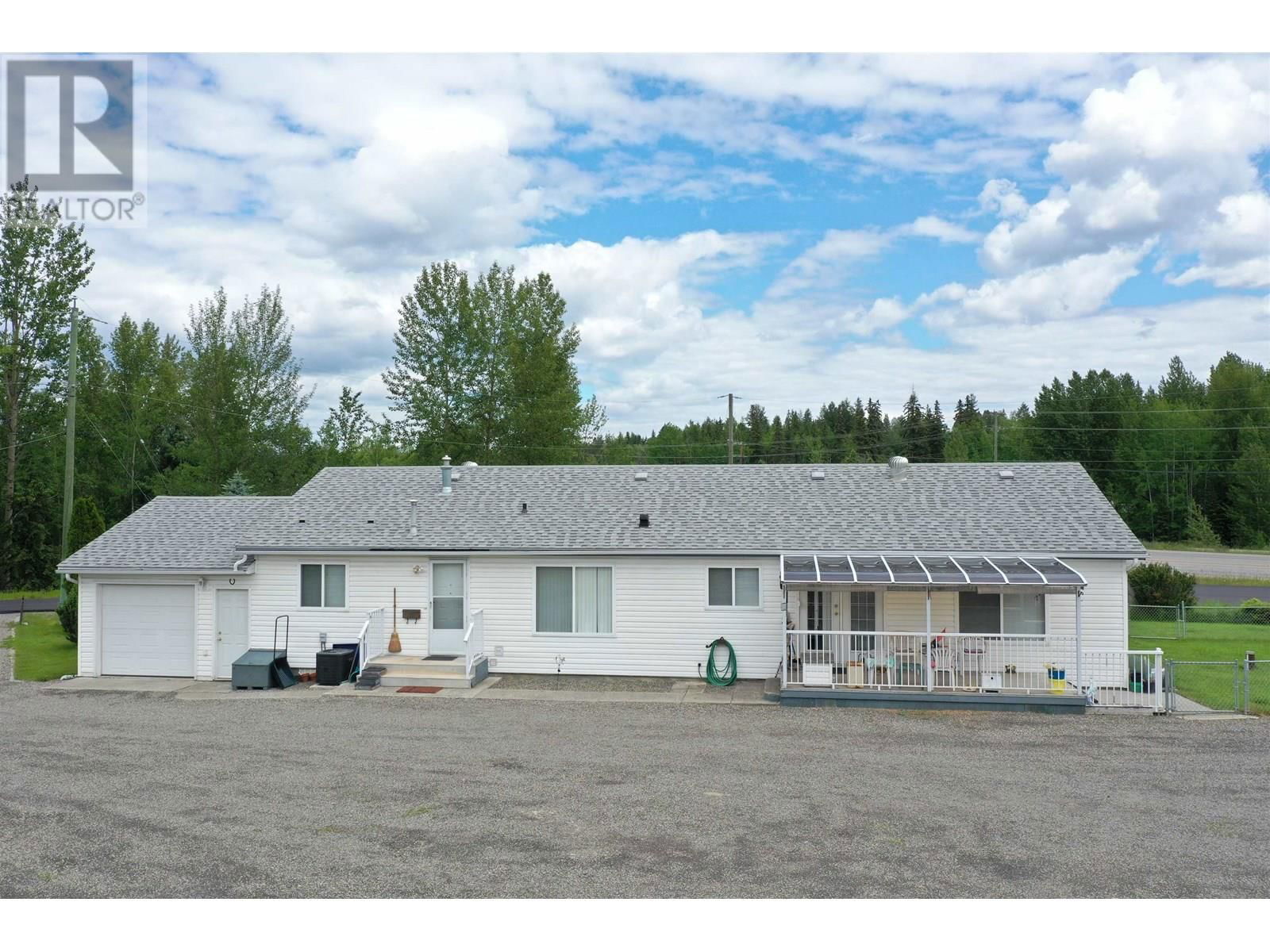2299 ASH AVENUE Image 22