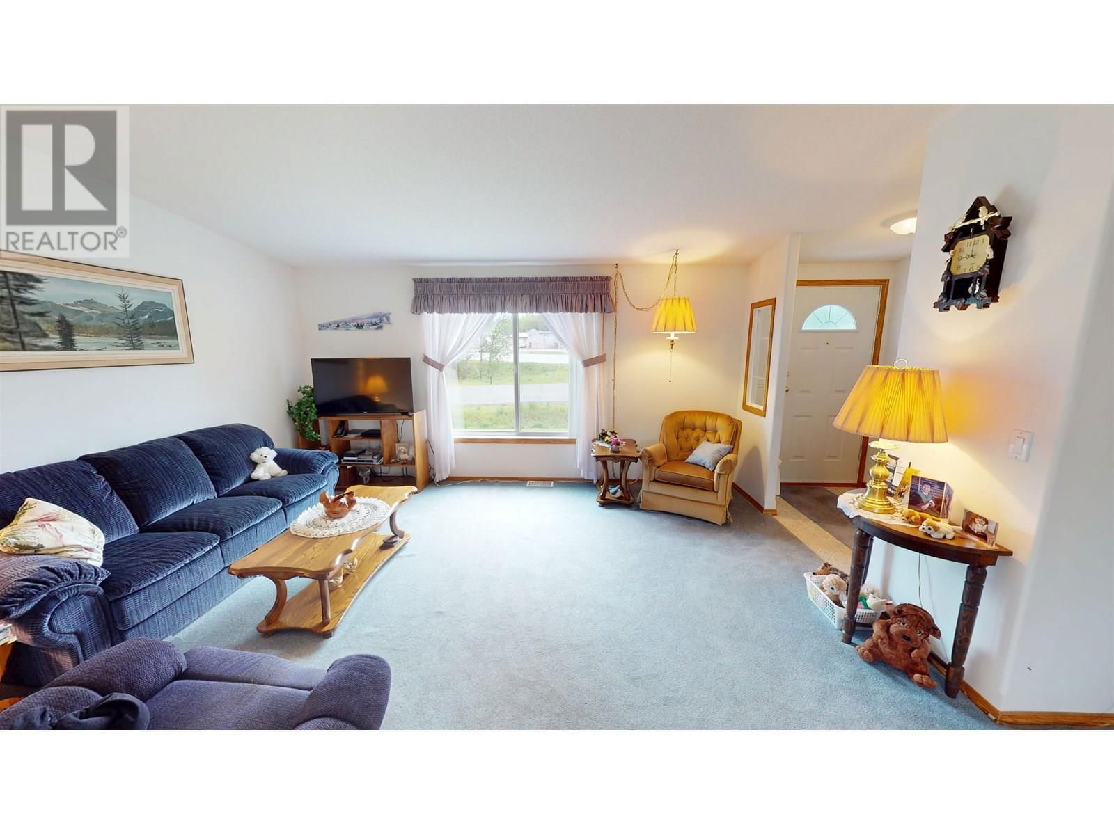 2299 ASH AVENUE Image 4