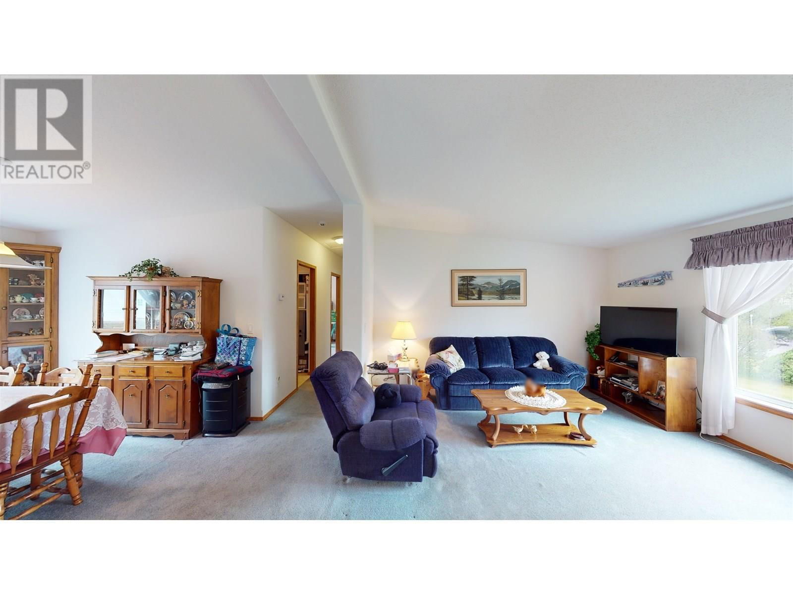 2299 ASH AVENUE Image 6