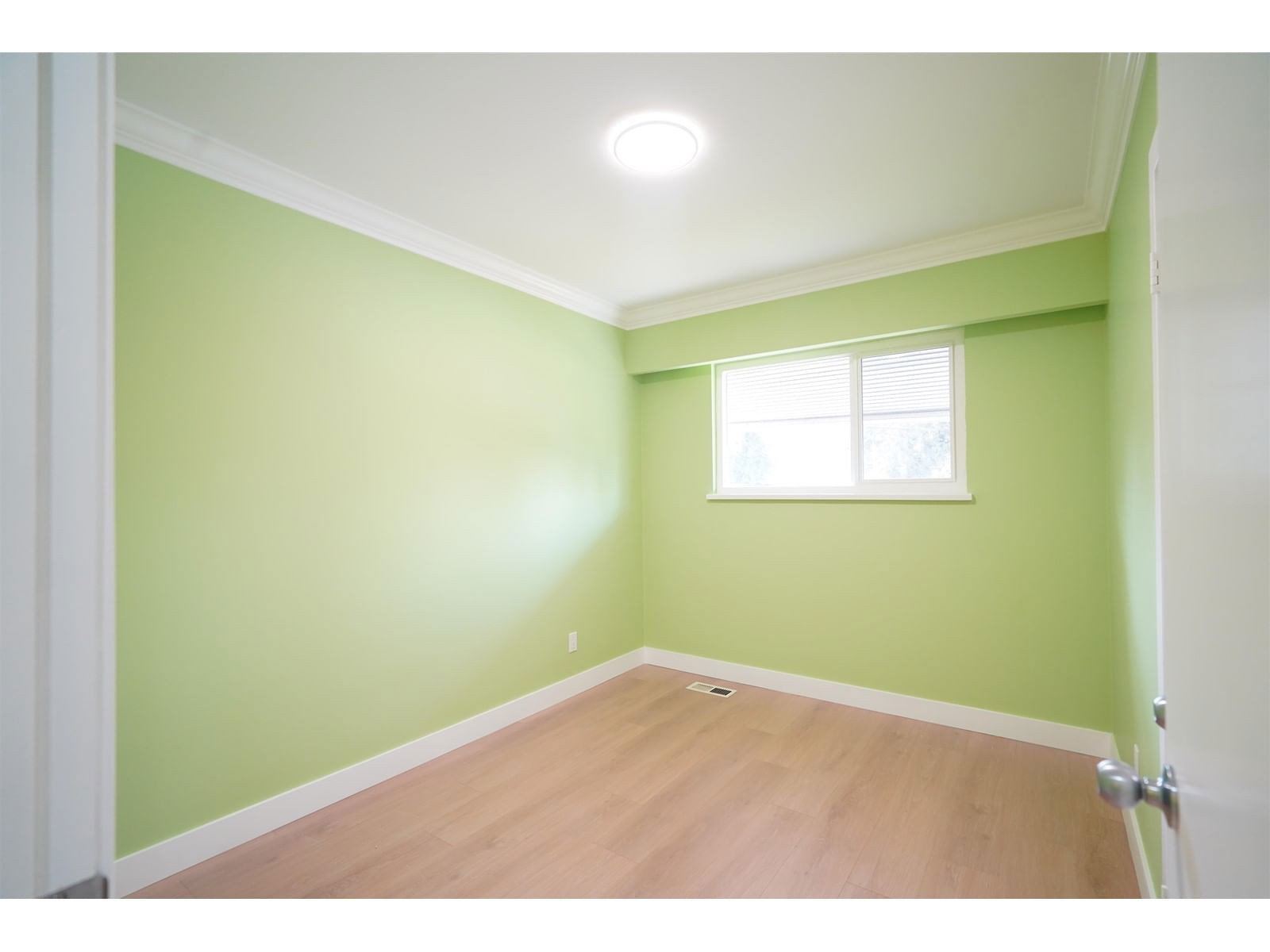 14935 KEW Image 10