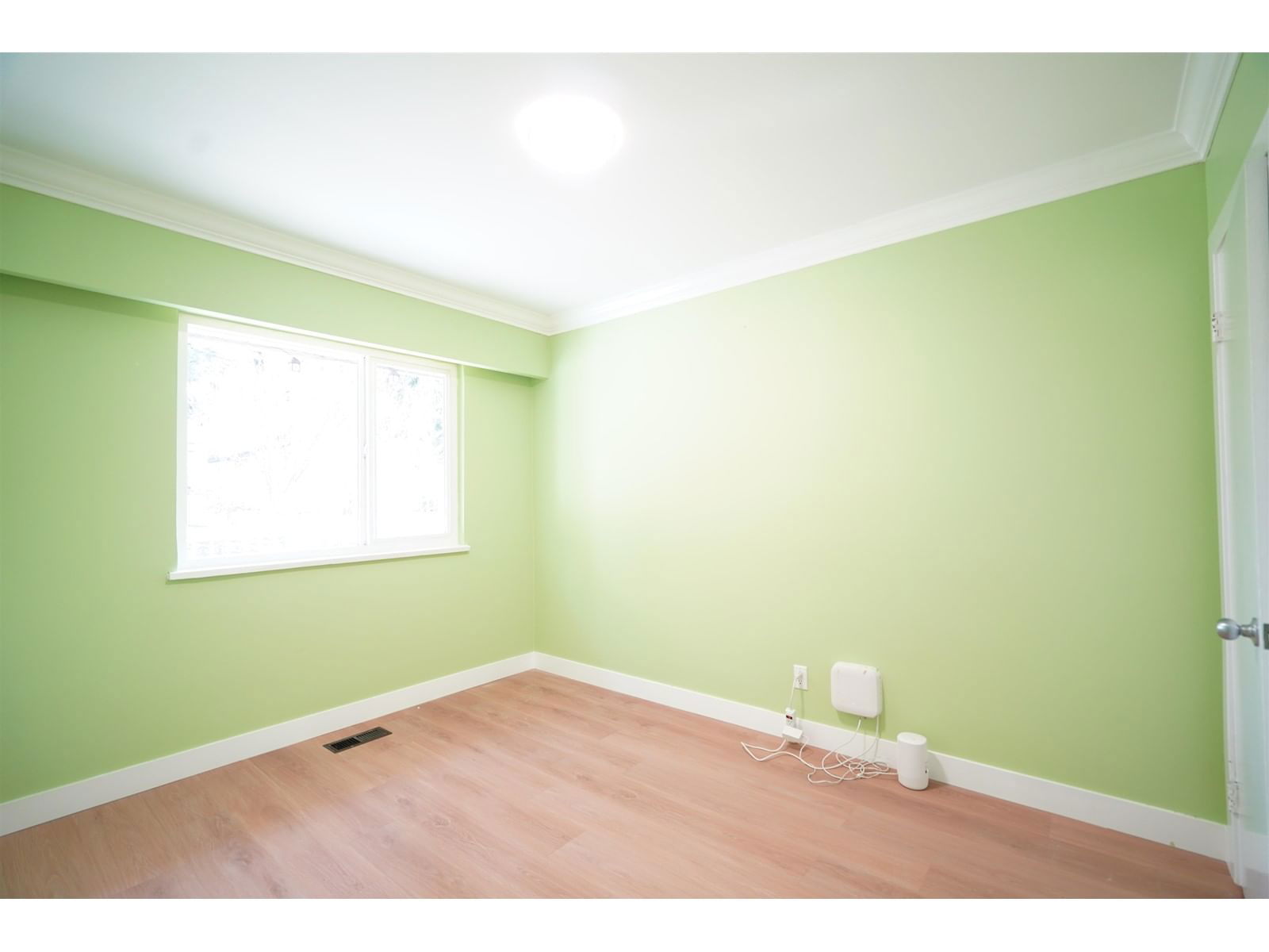 14935 KEW Image 17