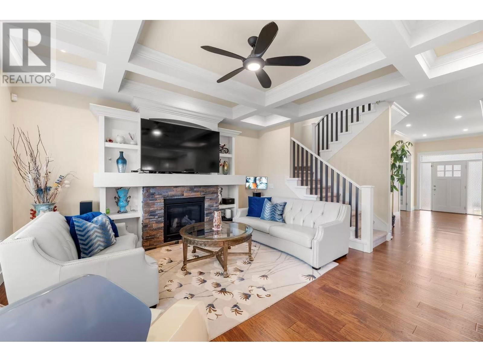 3359 BALLARD AVENUE Image 1