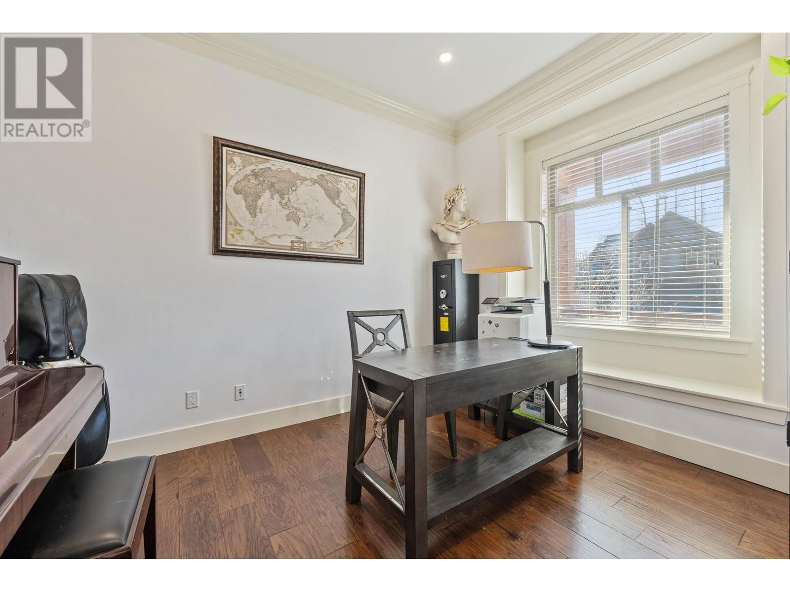 3359 BALLARD AVENUE Image 15