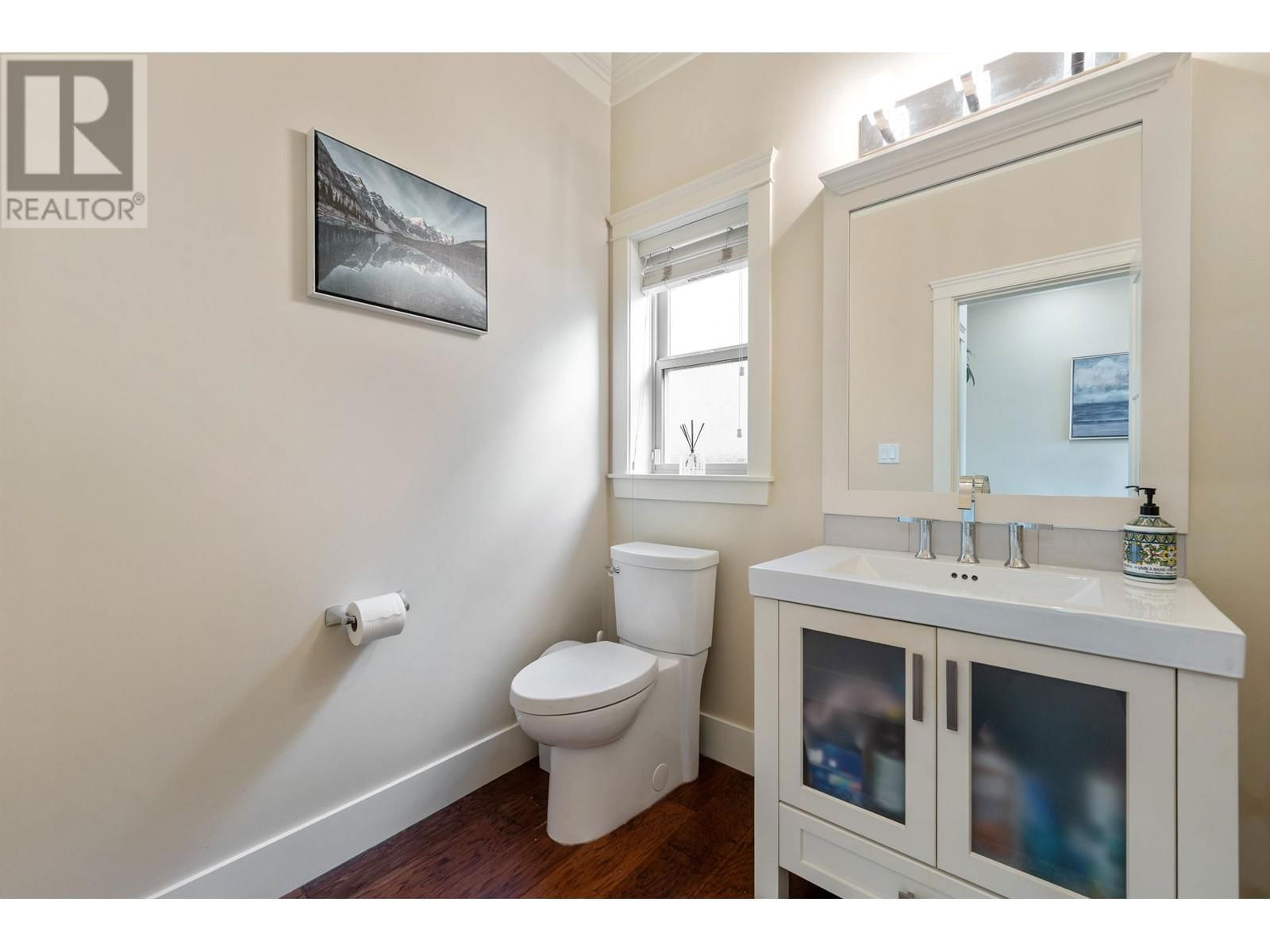 3359 BALLARD AVENUE Image 17