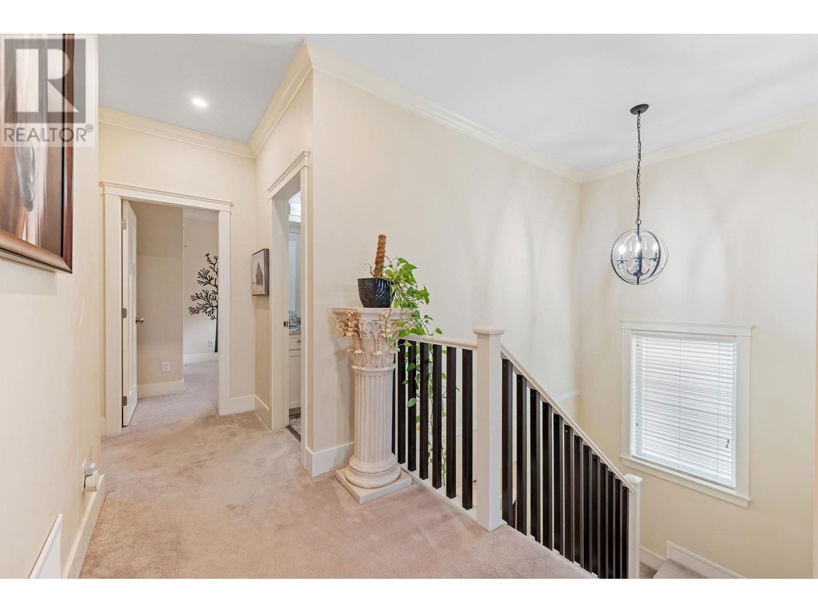 3359 BALLARD AVENUE Image 18