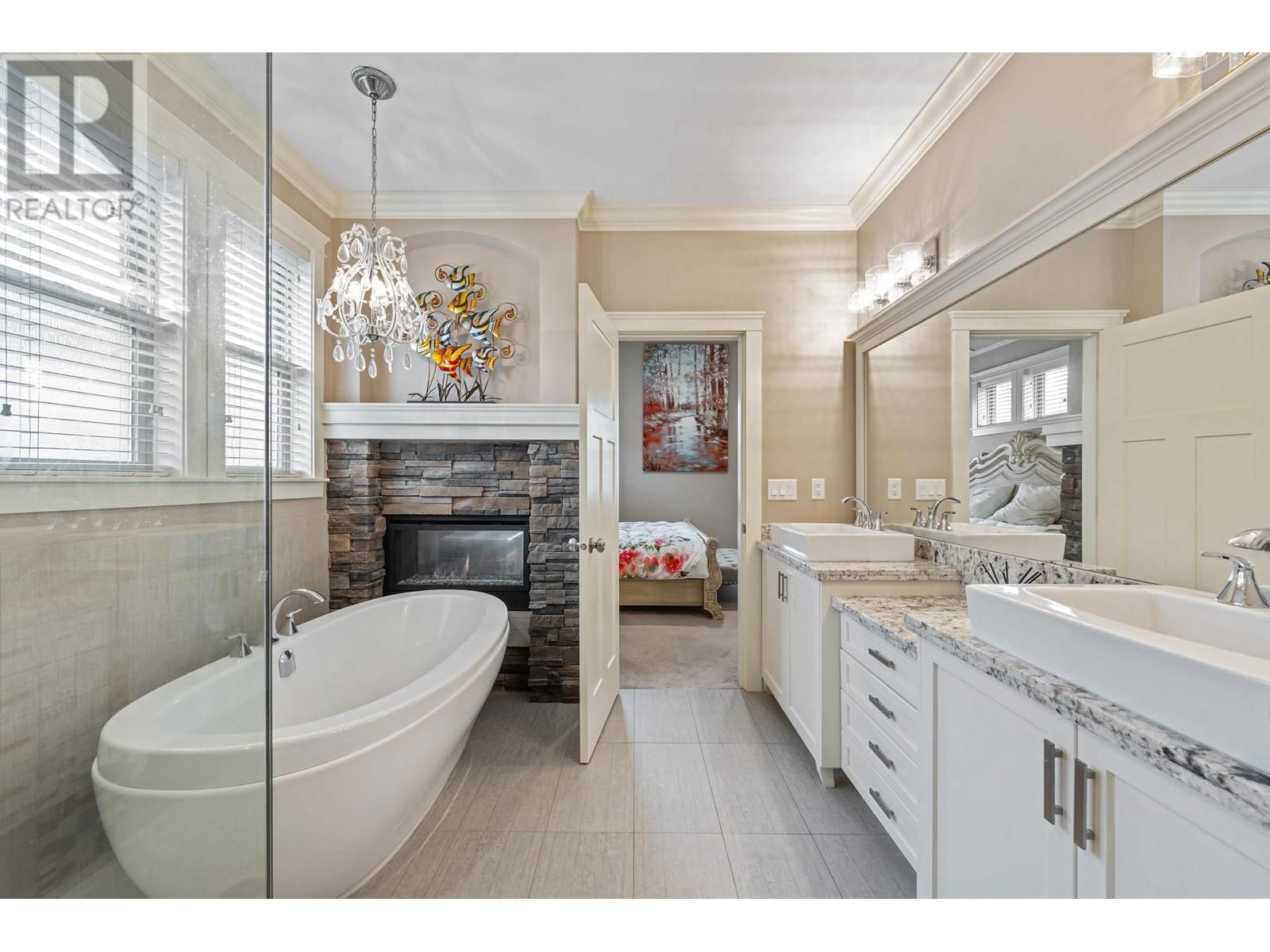 3359 BALLARD AVENUE Image 21