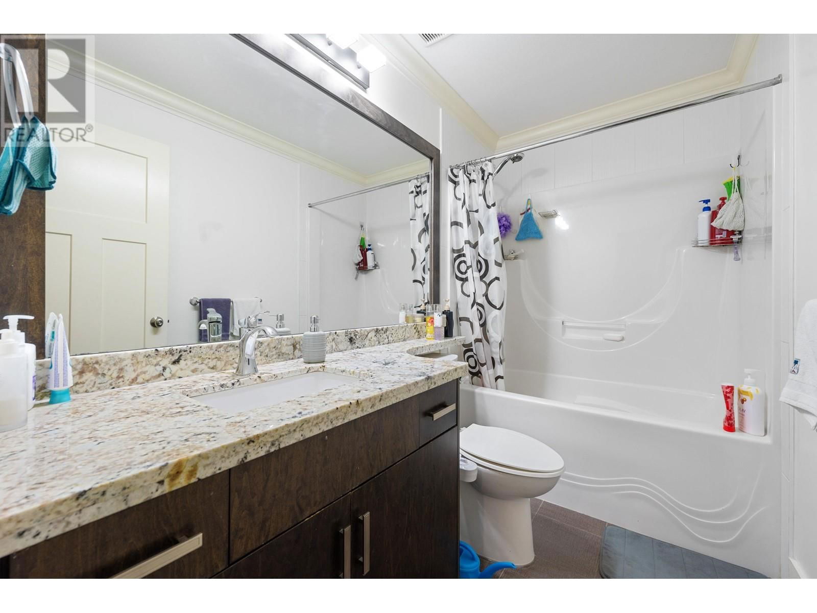 3359 BALLARD AVENUE Image 39