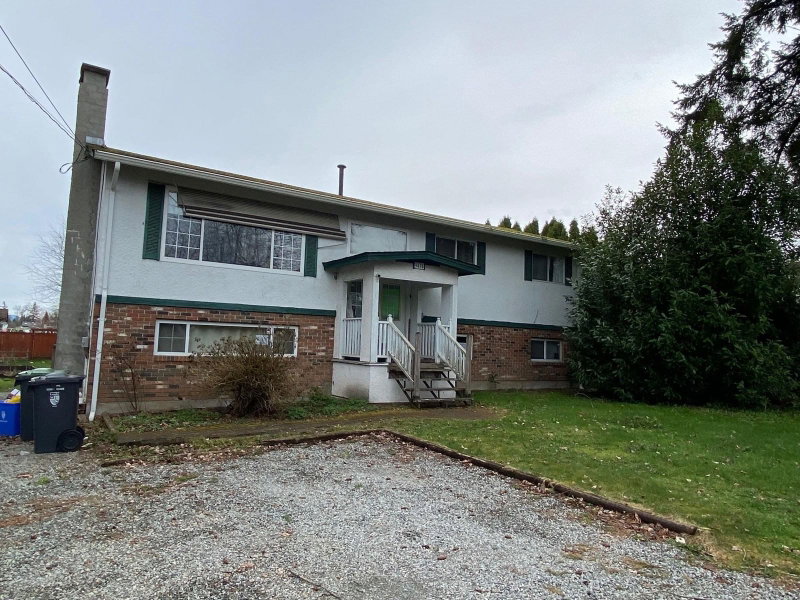 9476 210 Street Langley British Columbia, V1M 2A7 - 5 Bedrooms Home For Sale