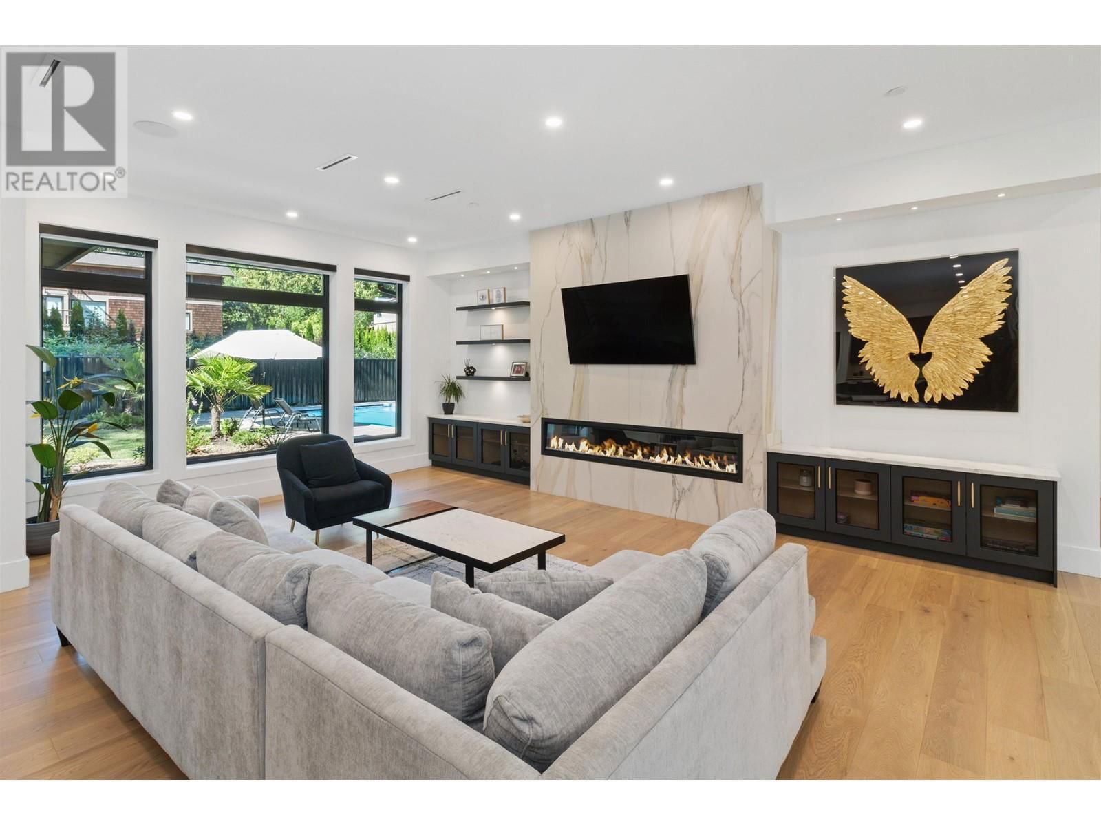 565 MATHERS AVENUE Image 13