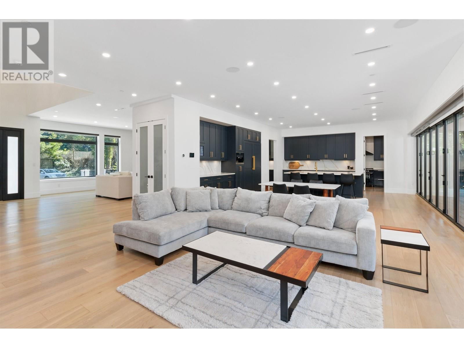 565 MATHERS AVENUE Image 14