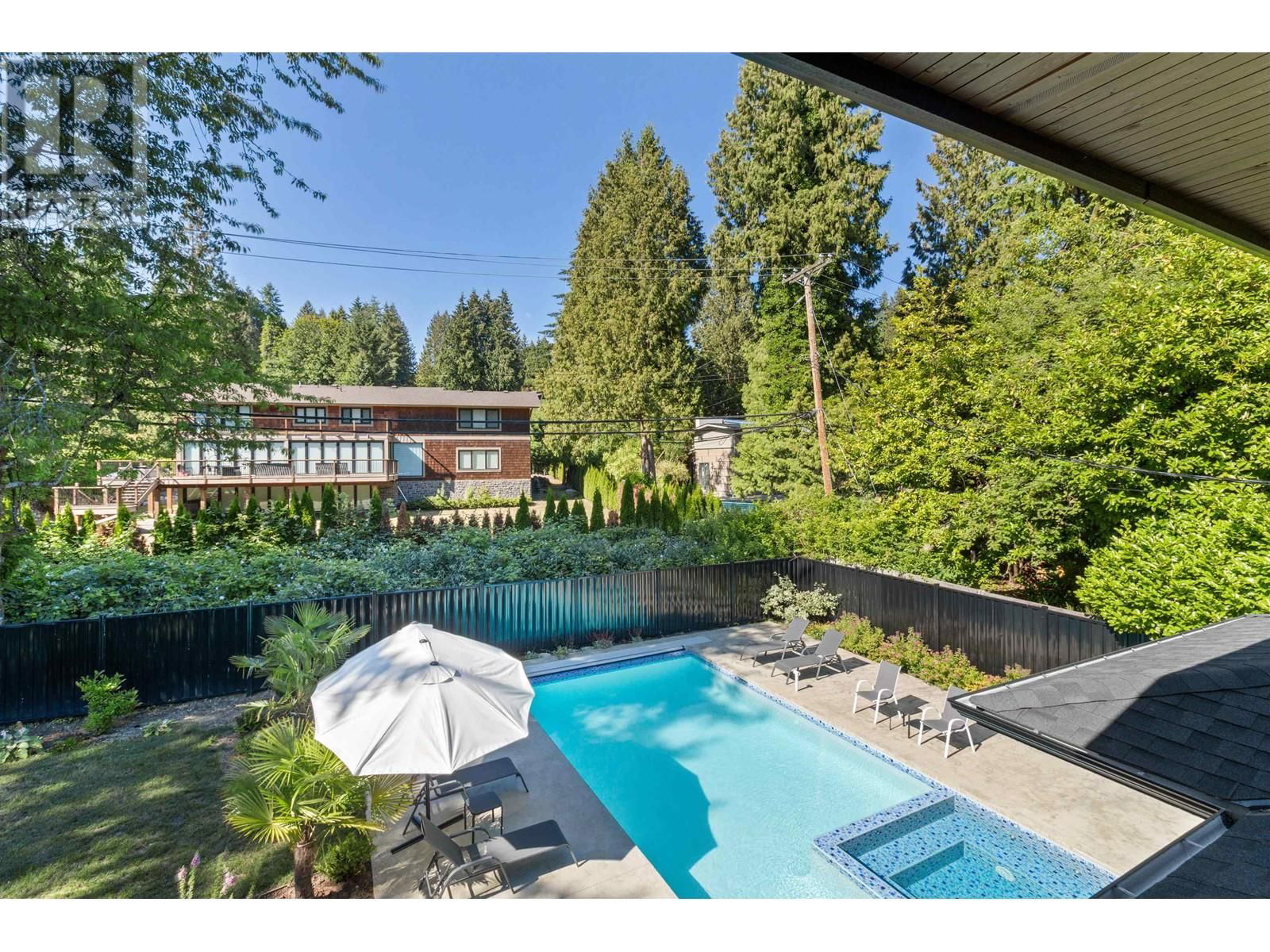 565 MATHERS AVENUE Image 24