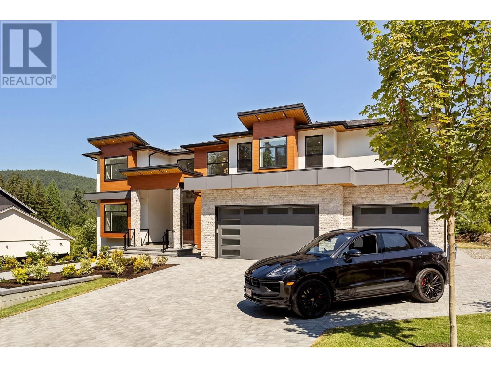 2961 EAGLECREST DRIVE Image 2