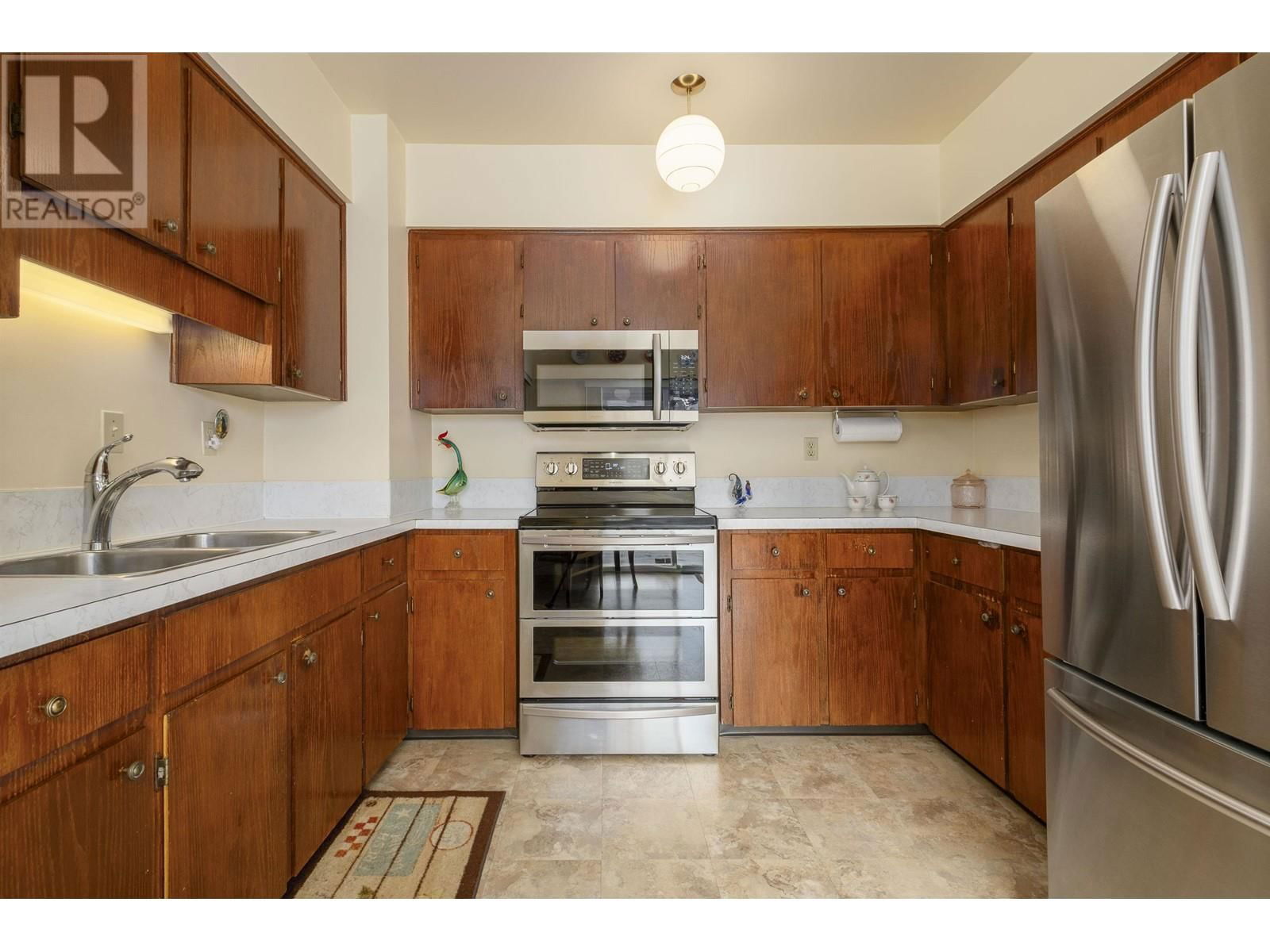 3584 22ND AVENUE Image 13