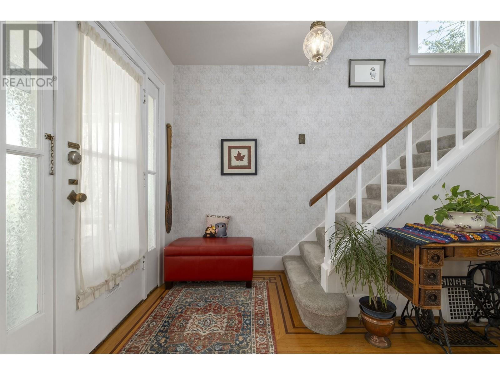 3584 22ND AVENUE Image 14