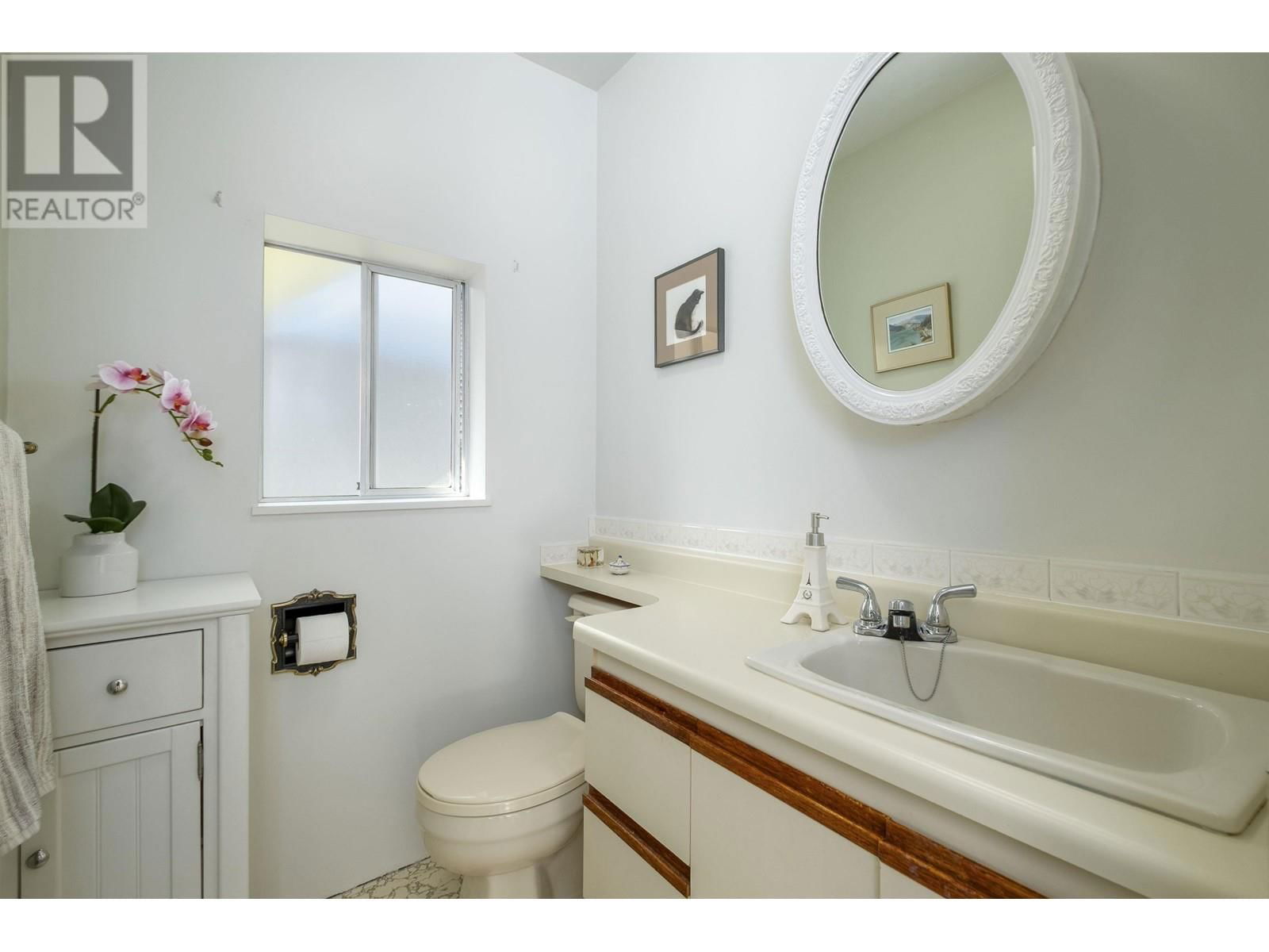 3584 22ND AVENUE Image 24