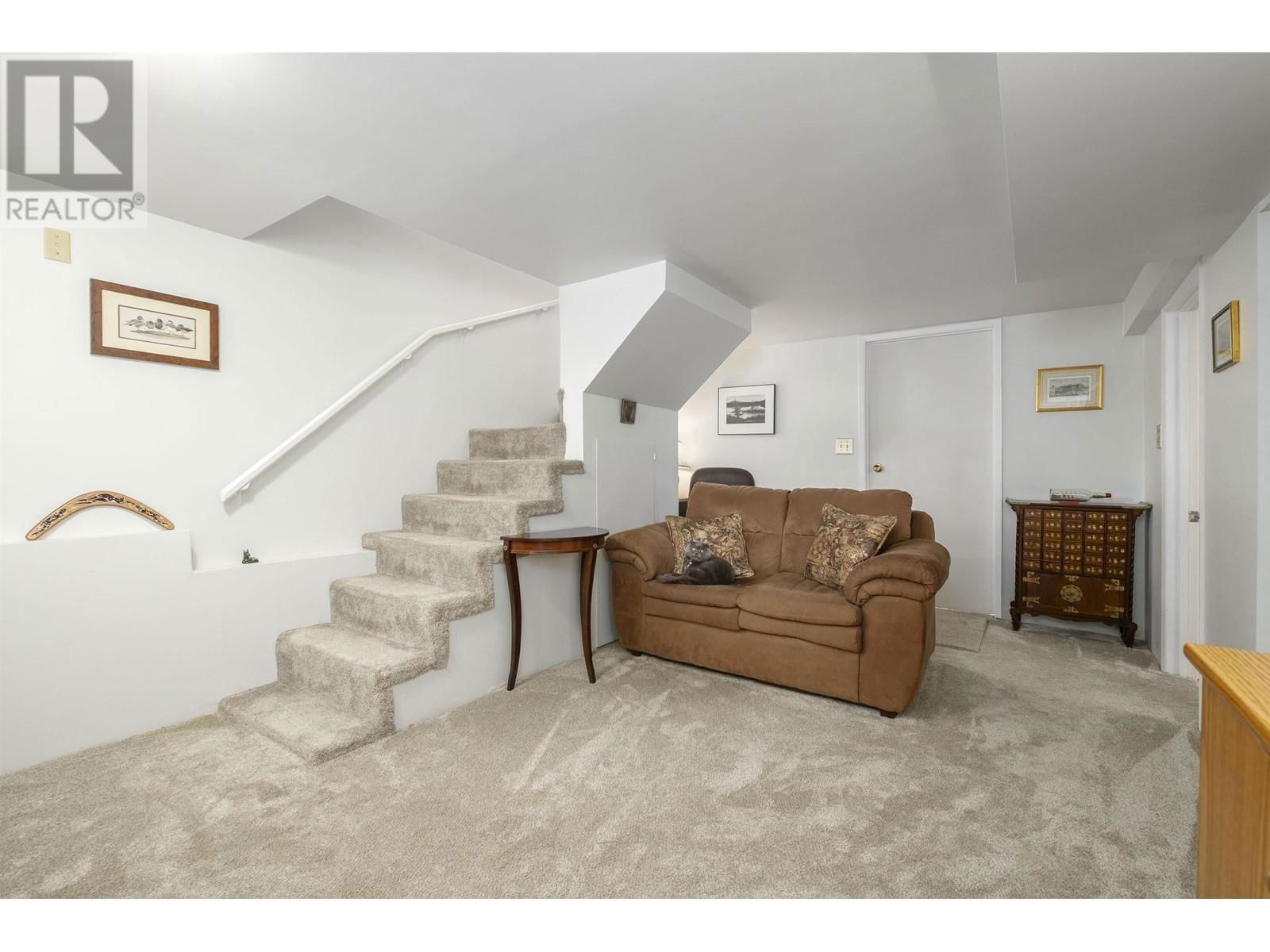 3584 22ND AVENUE Image 26
