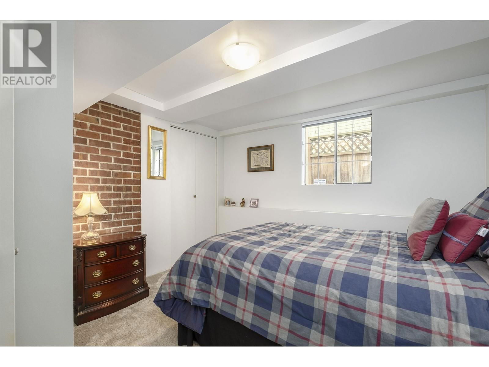 3584 22ND AVENUE Image 27