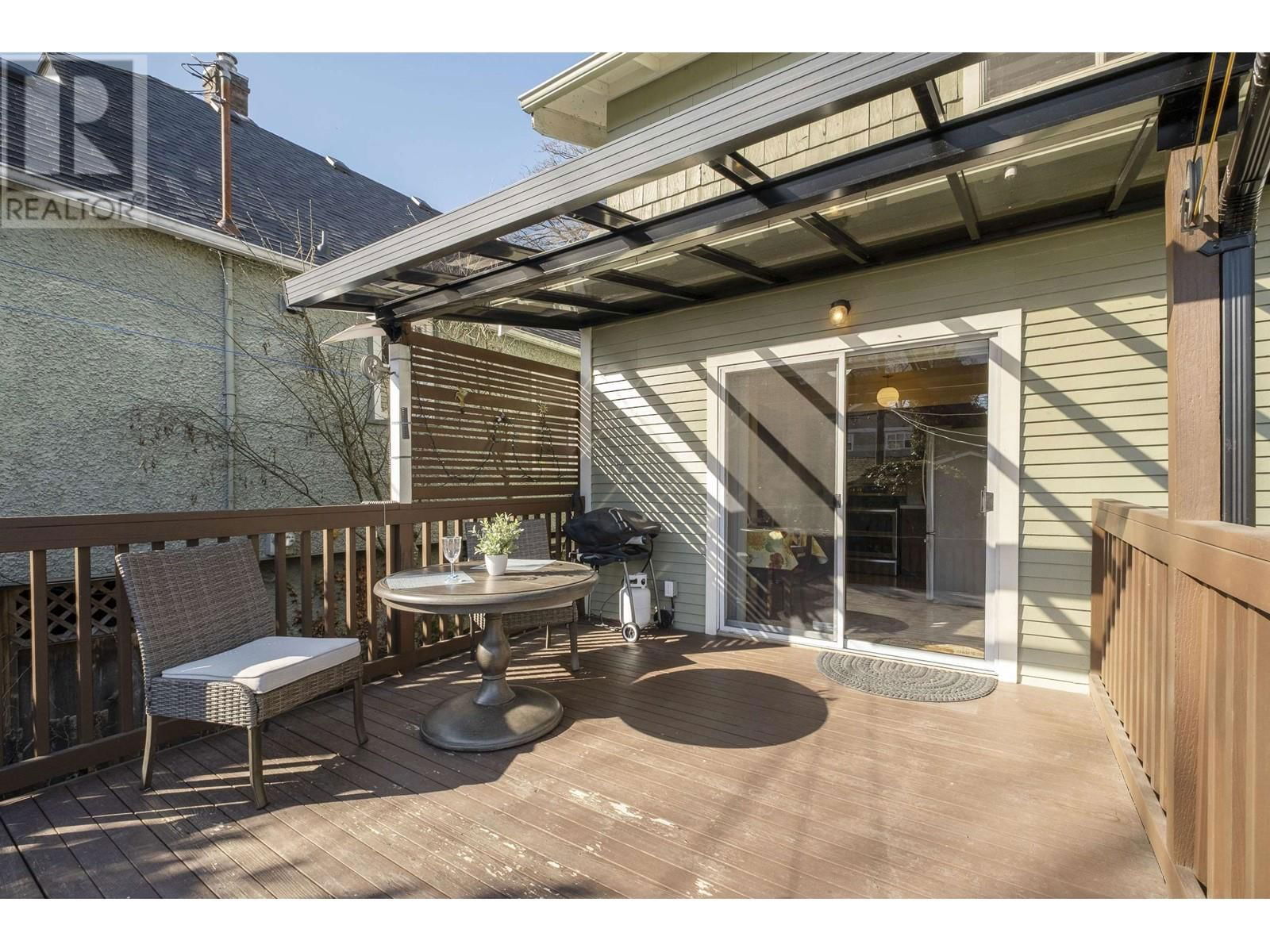 3584 22ND AVENUE Image 32