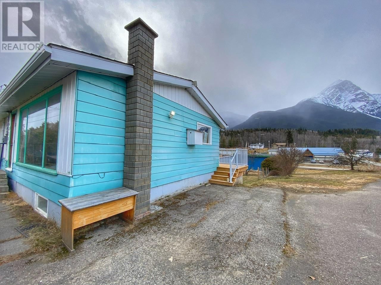 4332 12TH AVENUE Image 3