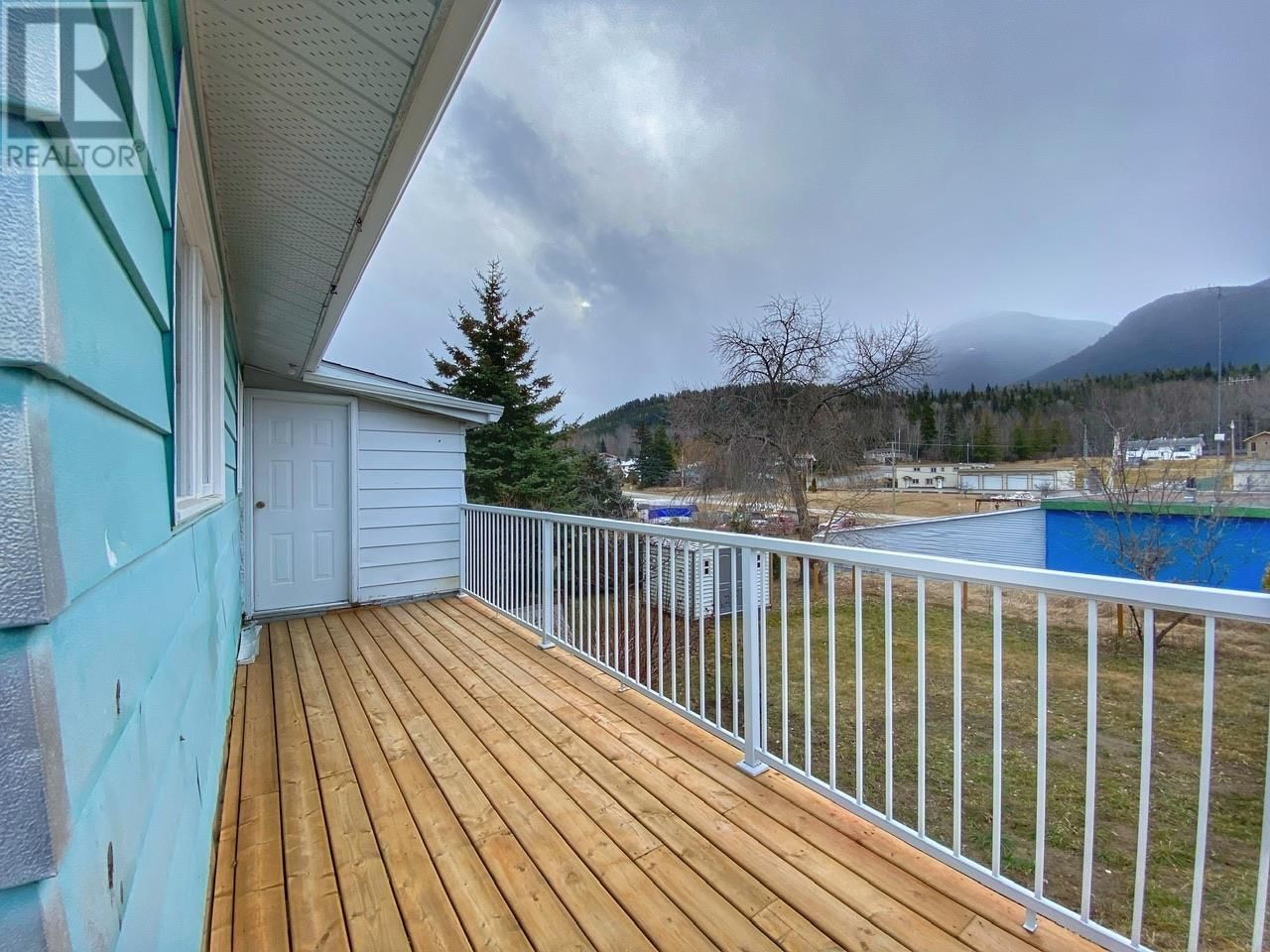 4332 12TH AVENUE Image 4