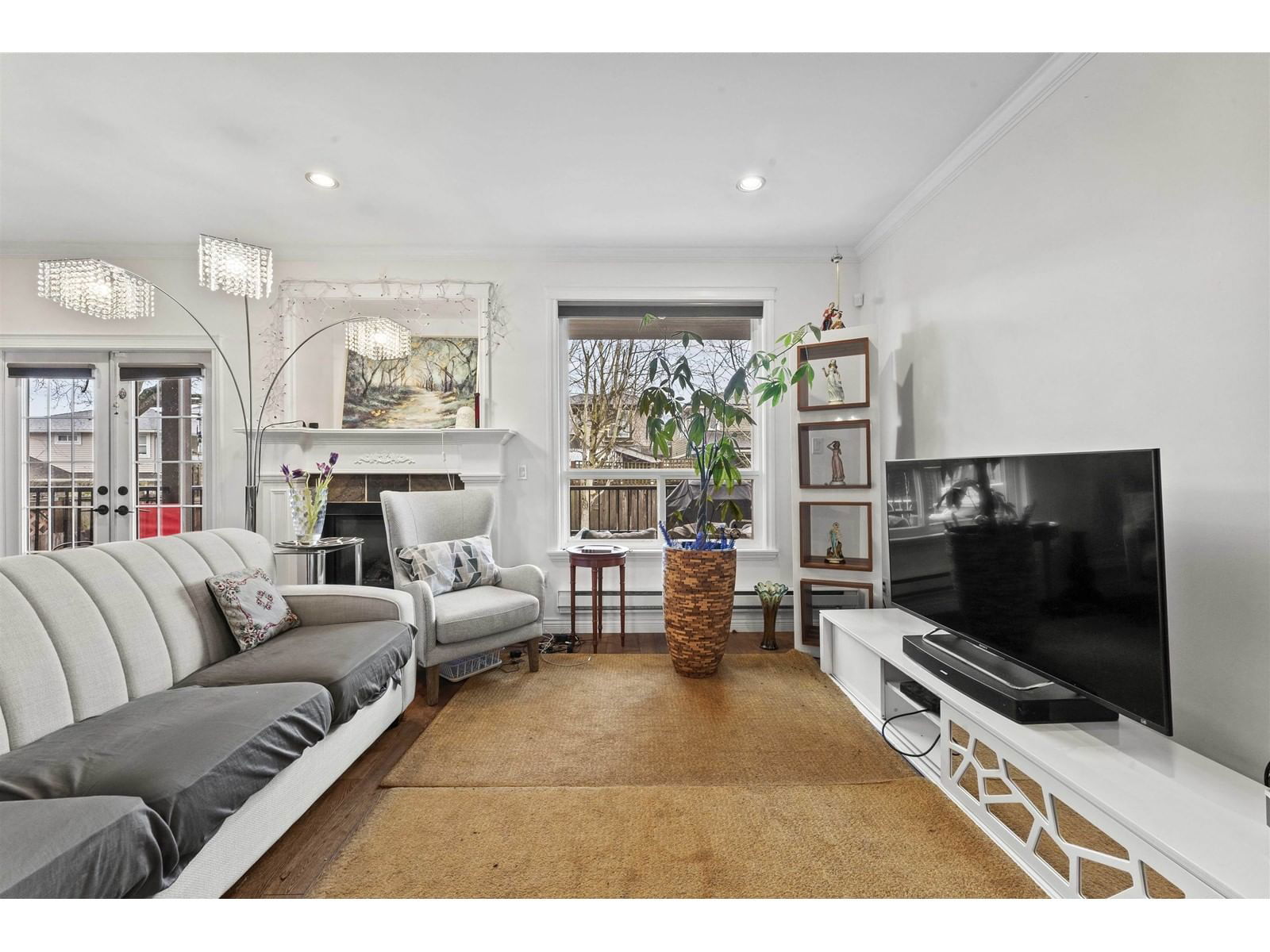 15544 RUSSELL Image 2