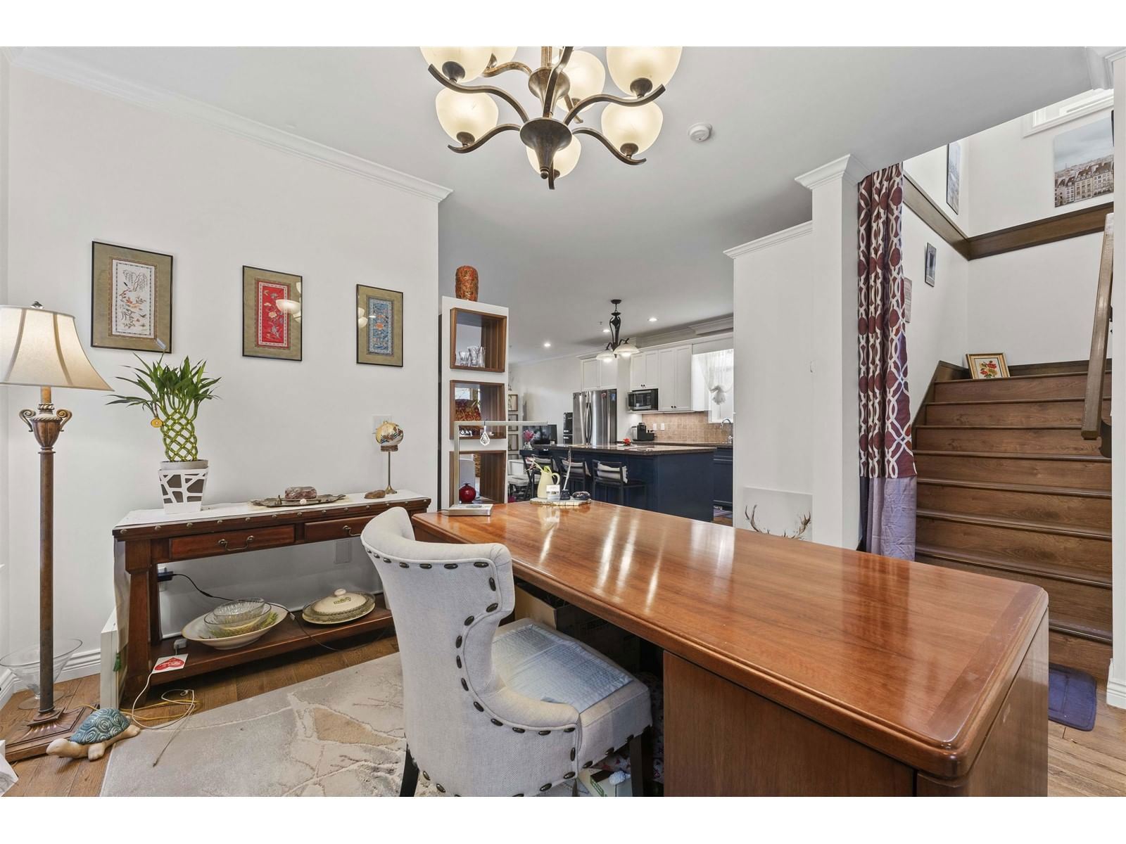 15544 RUSSELL Image 21
